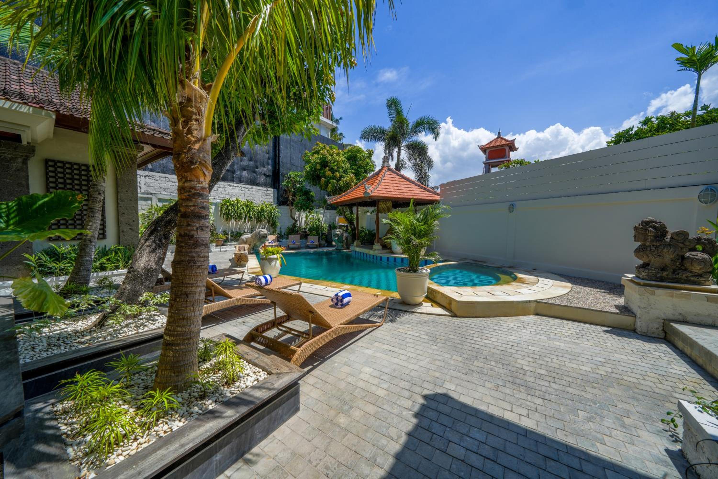 Villa CHANDI 1 - Legian-Seminyak - 8 Bedroom - 7 Bathroom Villa — recepcion & lobby