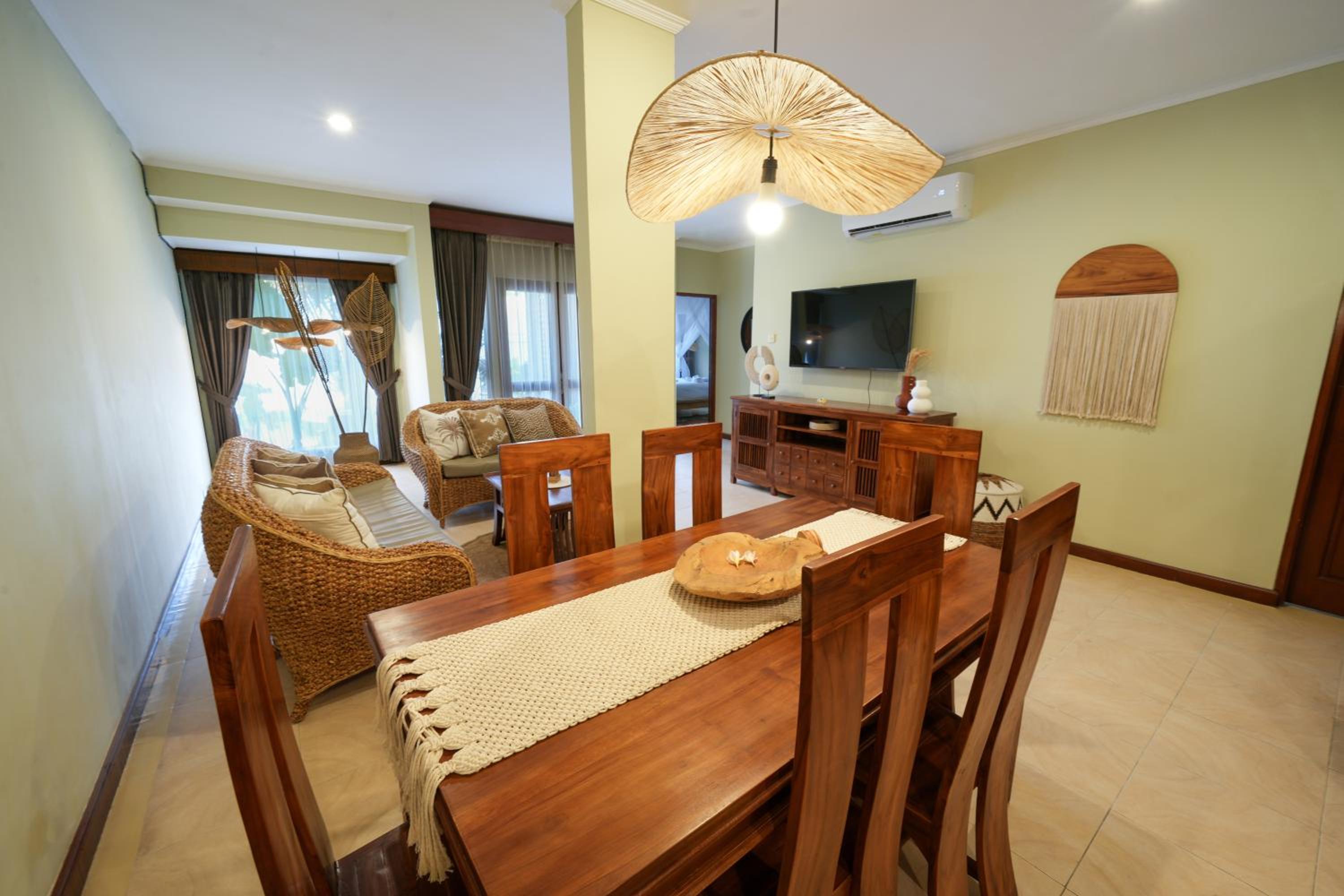 Villa CHANDI 1 - Legian-Seminyak - 8 Bedroom - 7 Bathroom Villa — dining