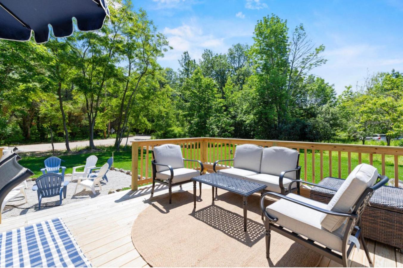 The Blueberry House - Spacious, Family & Pet-Friendly Retreat near Sebago Lake view 5