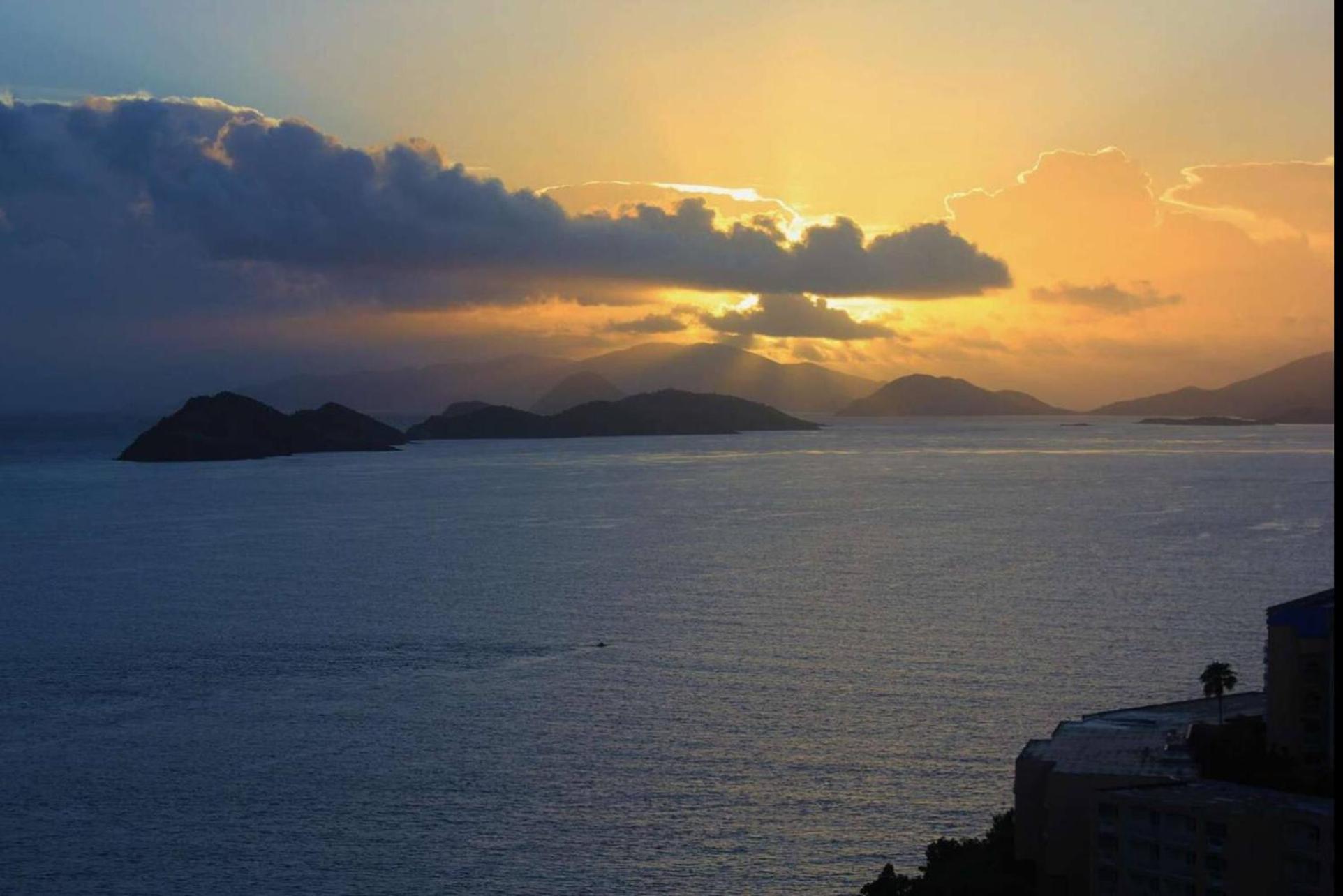 Island Daze - Amazing Views view 5