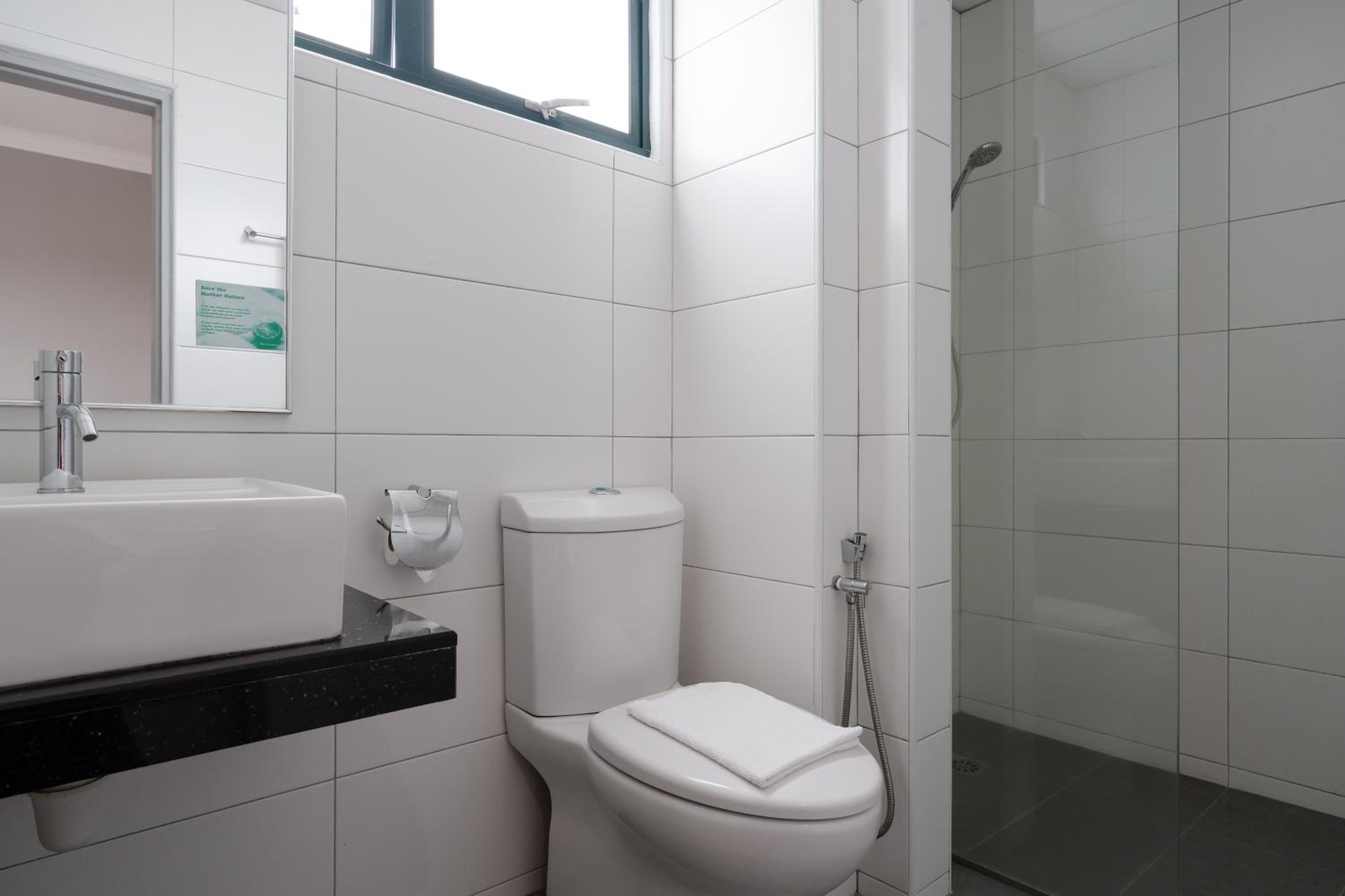 Golden View Serviced Apartments
