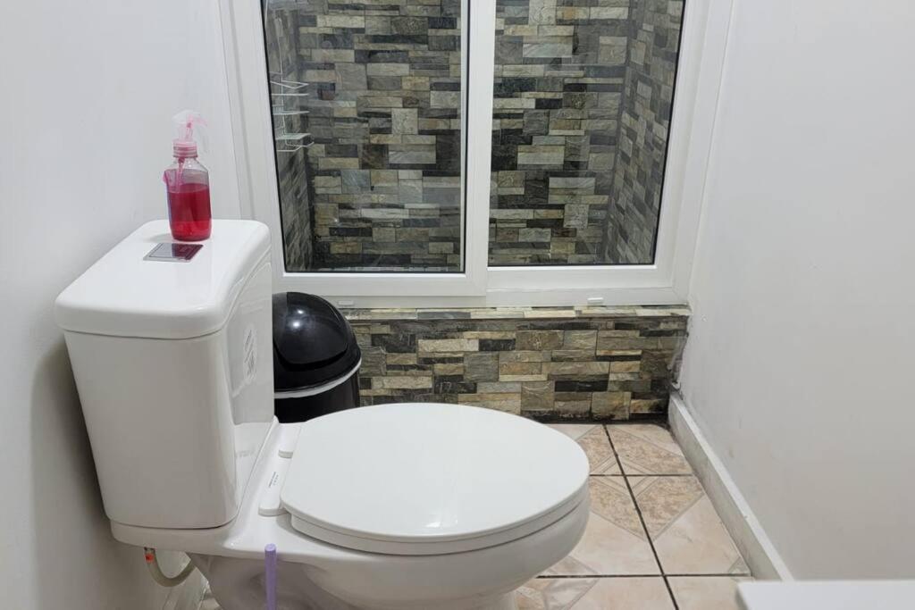 1 Bedroom Apartment in center of town. view 2