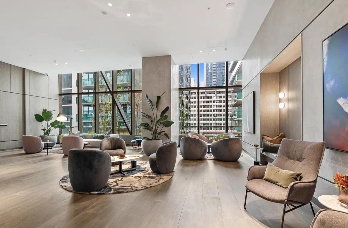 Serenity Stayz - 3 Bedroom Apartment in Melbourne CBD