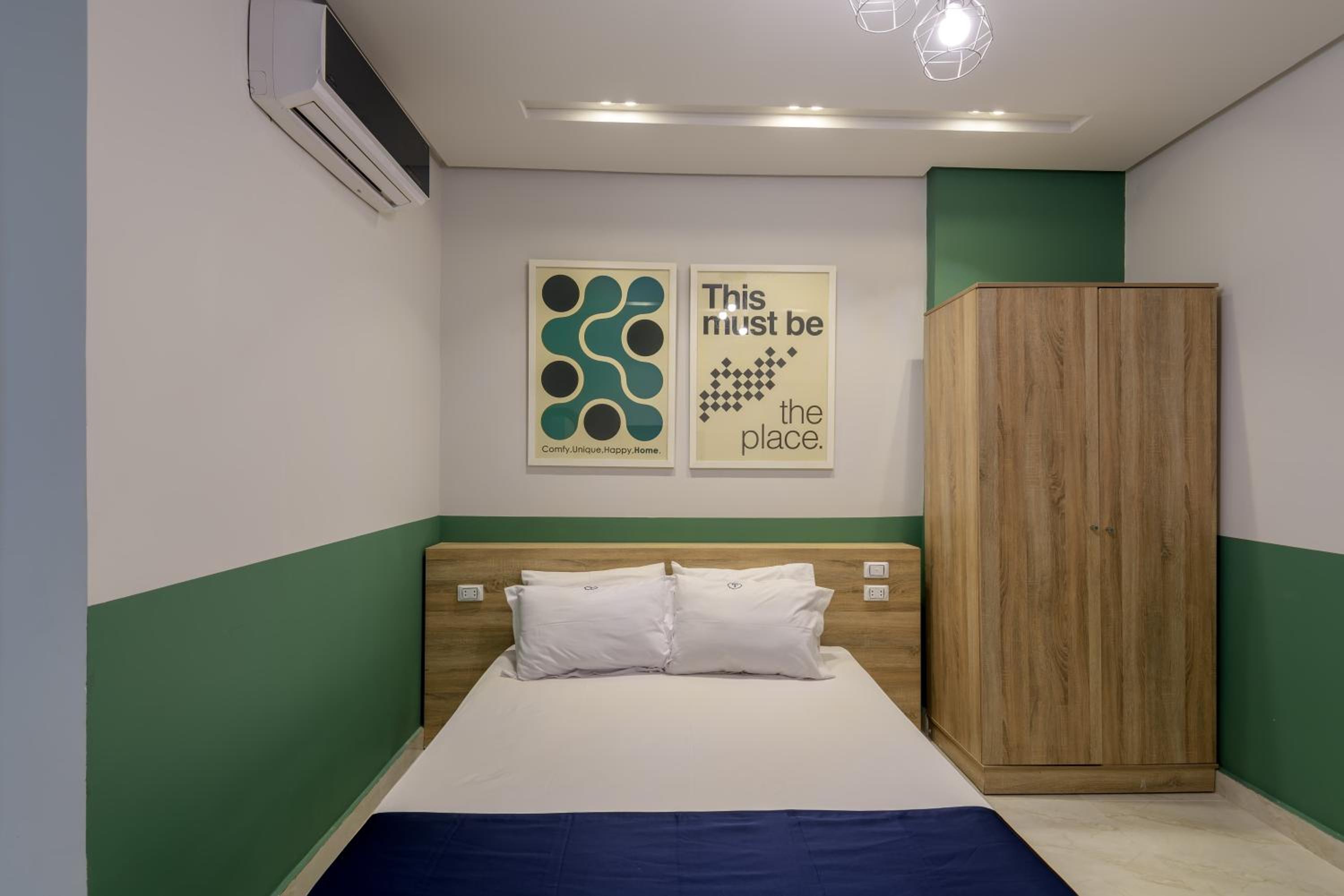 Travelholic 90 Residence