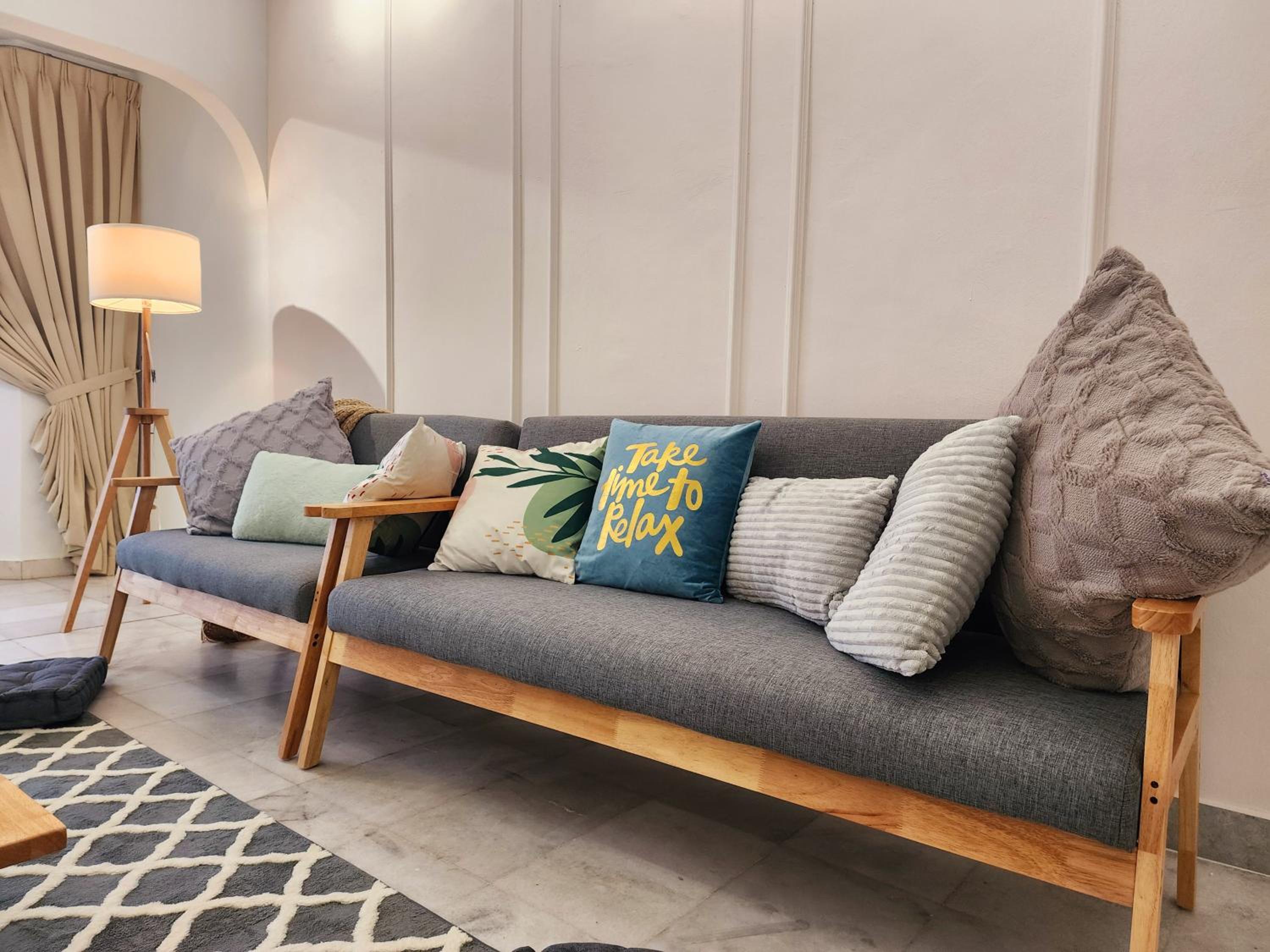 Amazing Petaling Jaya Corner Landed Home Paradigm Mall, 5 Bedroom for up to 18Pax, LDP, Kelana Jaya, Paradigm Mall photo 6