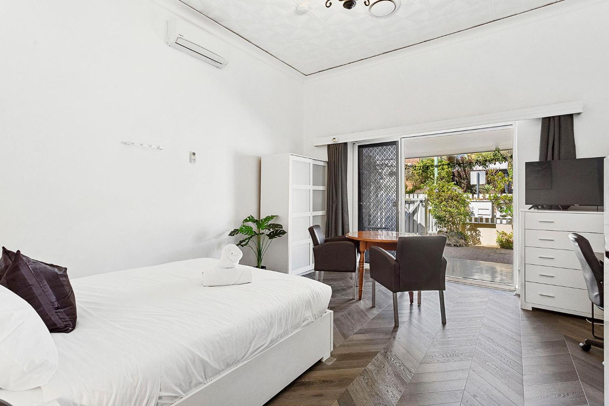 Walk to Freo Cozy Studio Stay
