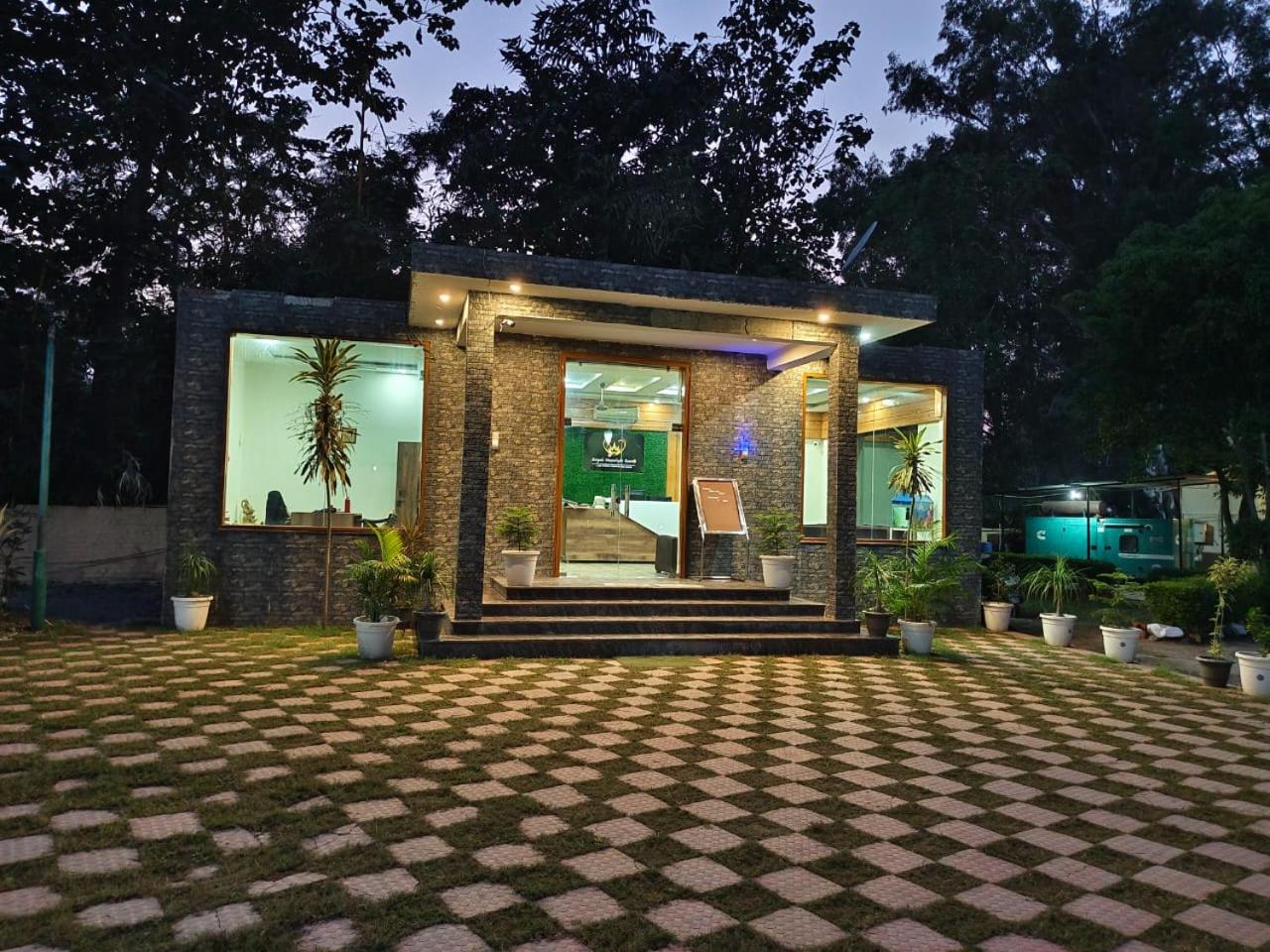 Royals Moonlight Resort,Corbett