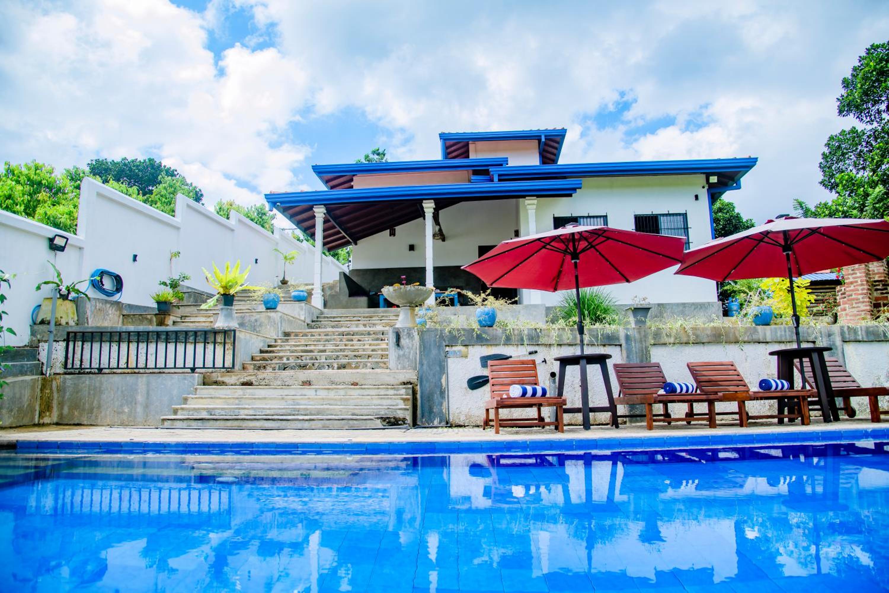 Peaceful Villa with pool near Hikkaduwa view 2