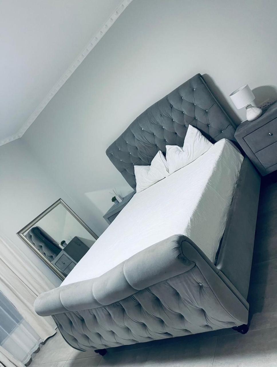Luna Holiday Home