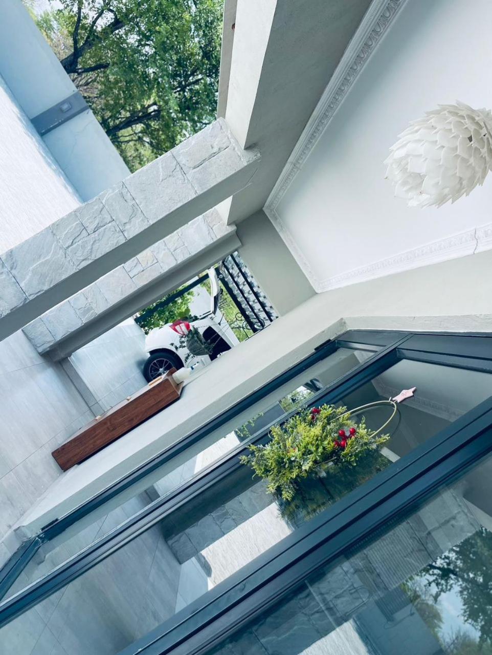 Luna Holiday Home