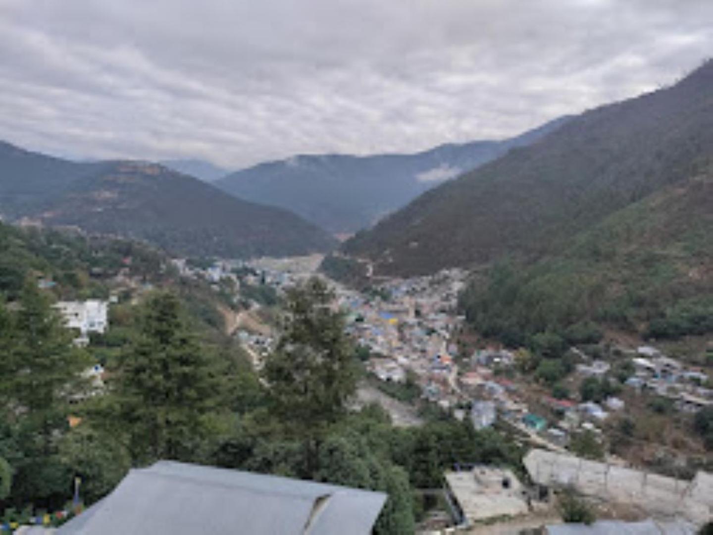 Awoo Resort Dirang view 5