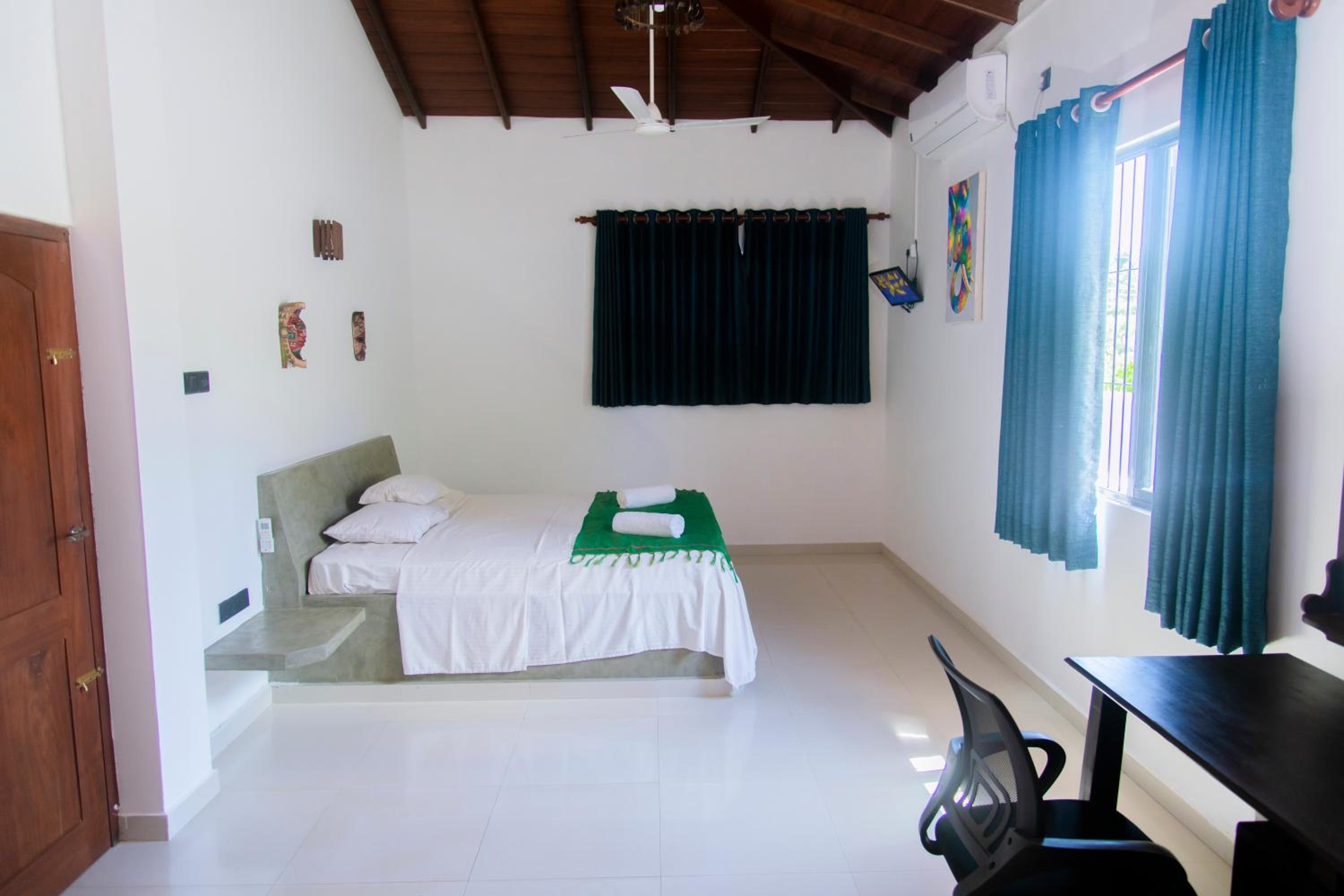 Peaceful Villa with pool near Hikkaduwa view 5