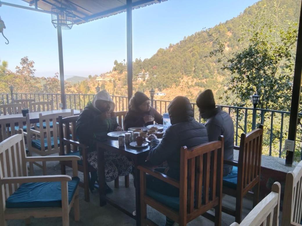 Saanidhya Mountain Camps - Himalayan Trails with Star Gazing and Bird Watching in Mukhteshwar