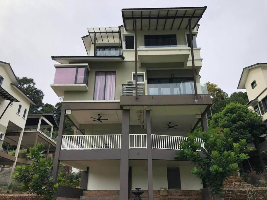 Orak Villa @ Kayangan Heights photo 1