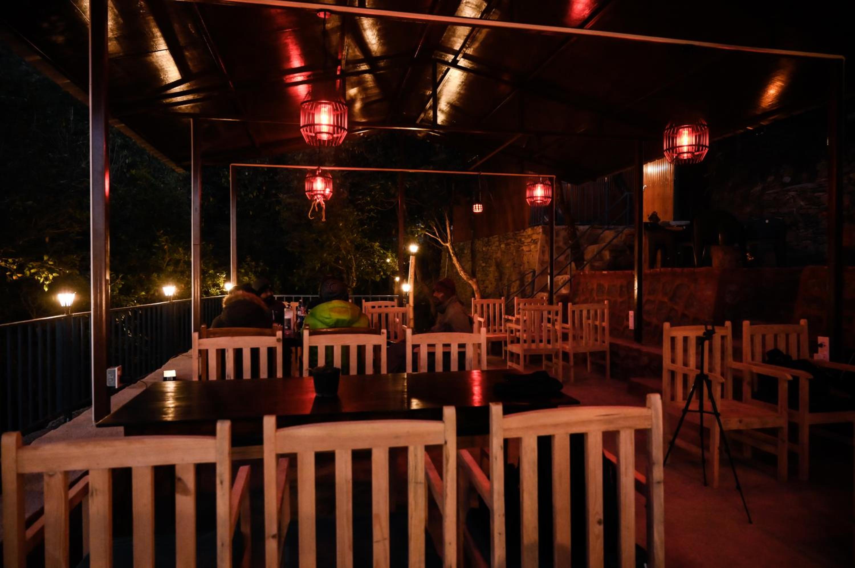 Saanidhya Mountain Camps - Himalayan Trails with Star Gazing and Bird Watching in Mukhteshwar