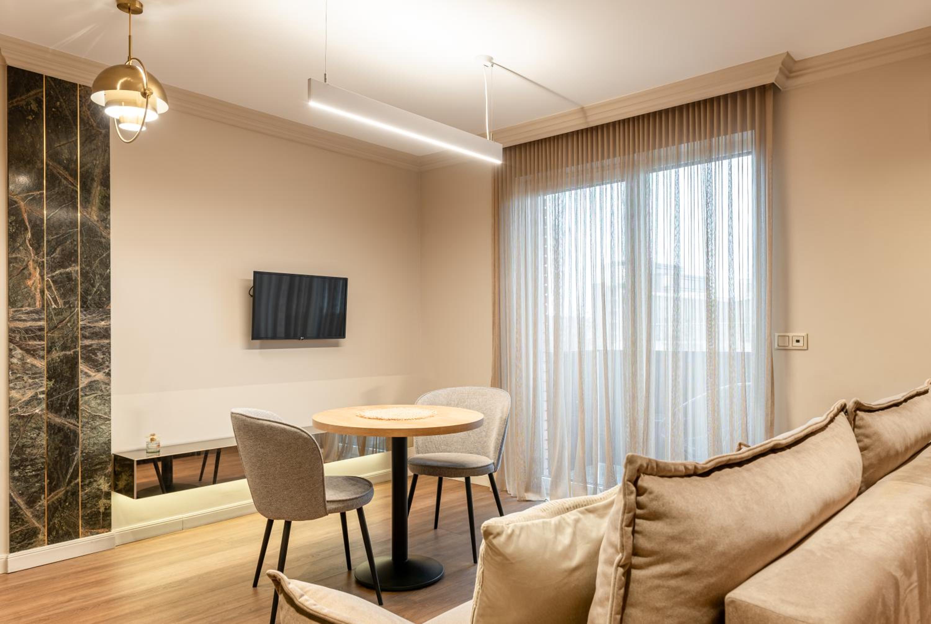 Urban Glam Central Apartments view 2