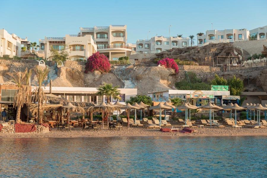 Sharks Bay Oasis Hotel