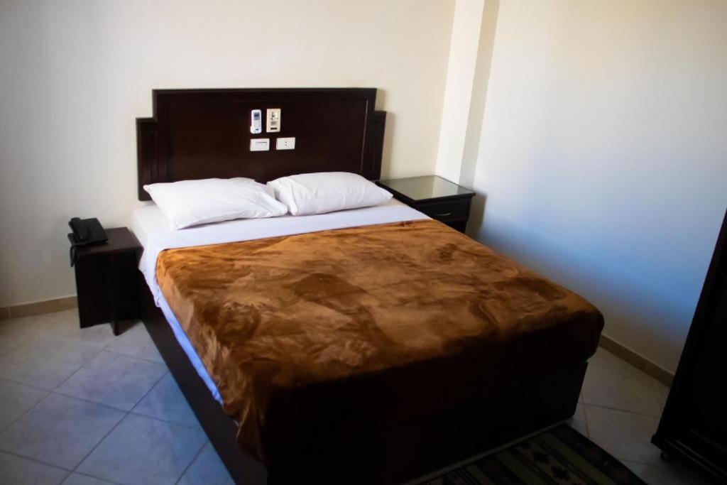 Sharks Bay Oasis Hotel
