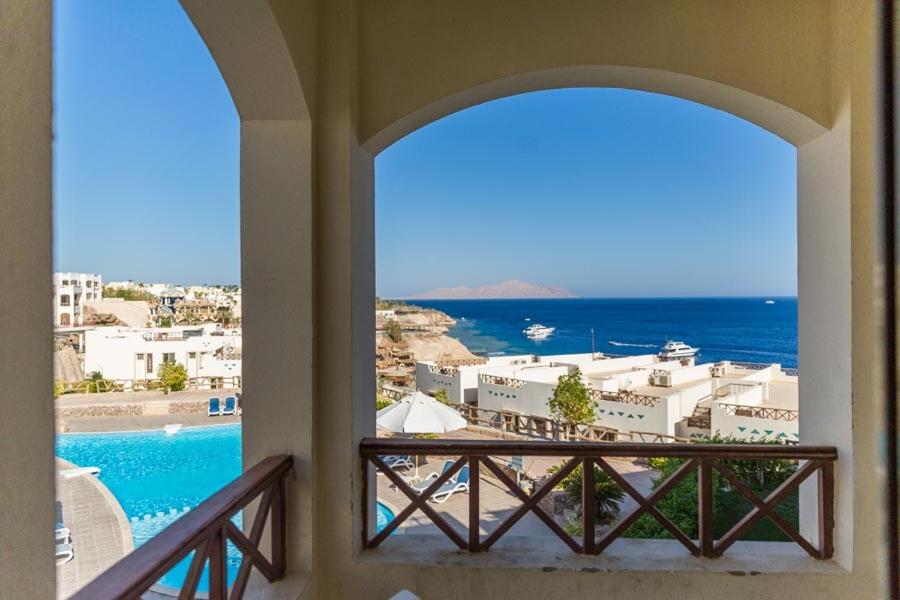 Sharks Bay Oasis Hotel