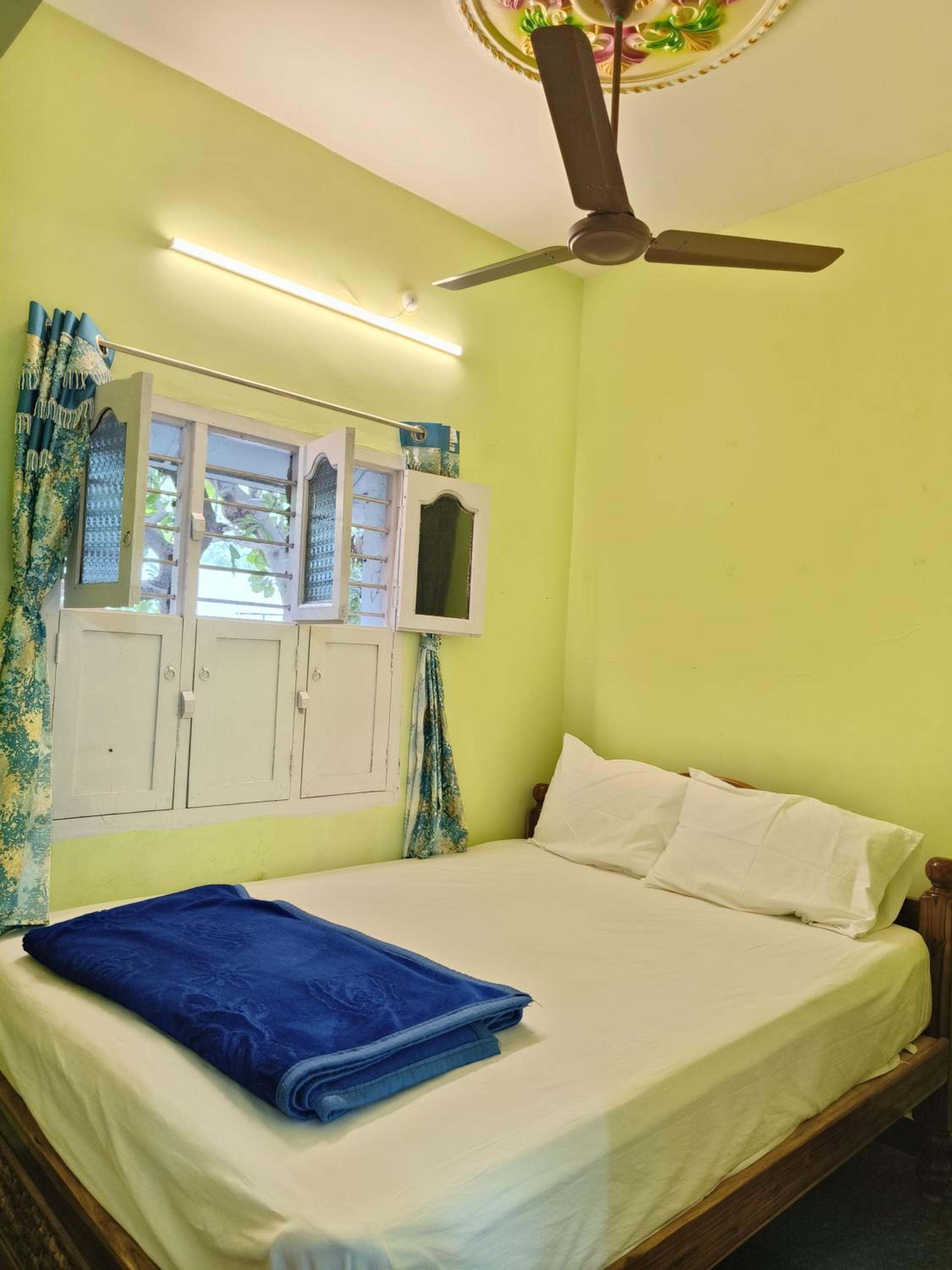 Liya guest house