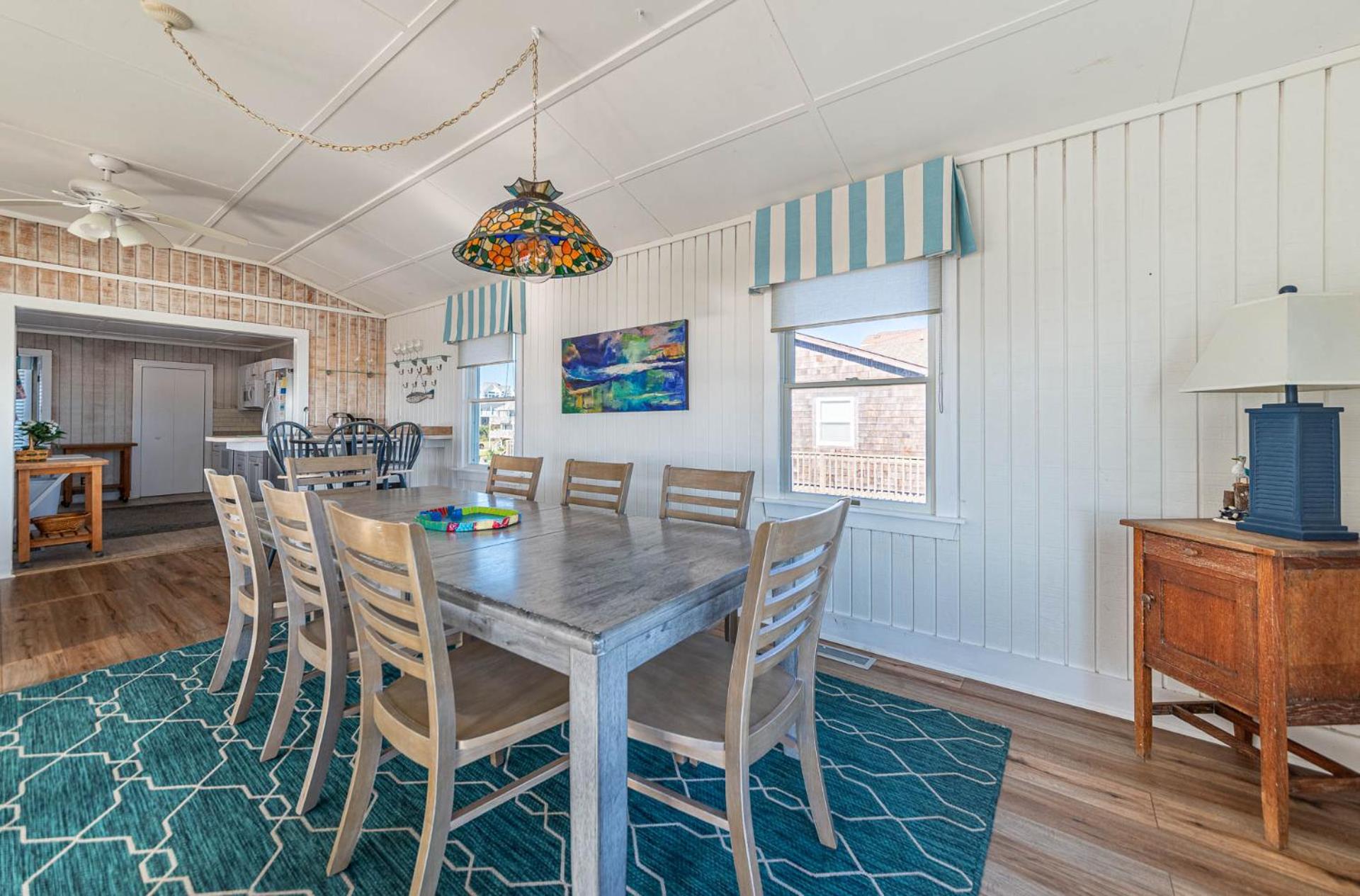 York - Duck, Carolina Dunes, Oceanfront, Ocean View, Hot Tub, Large Decks, Pets OK