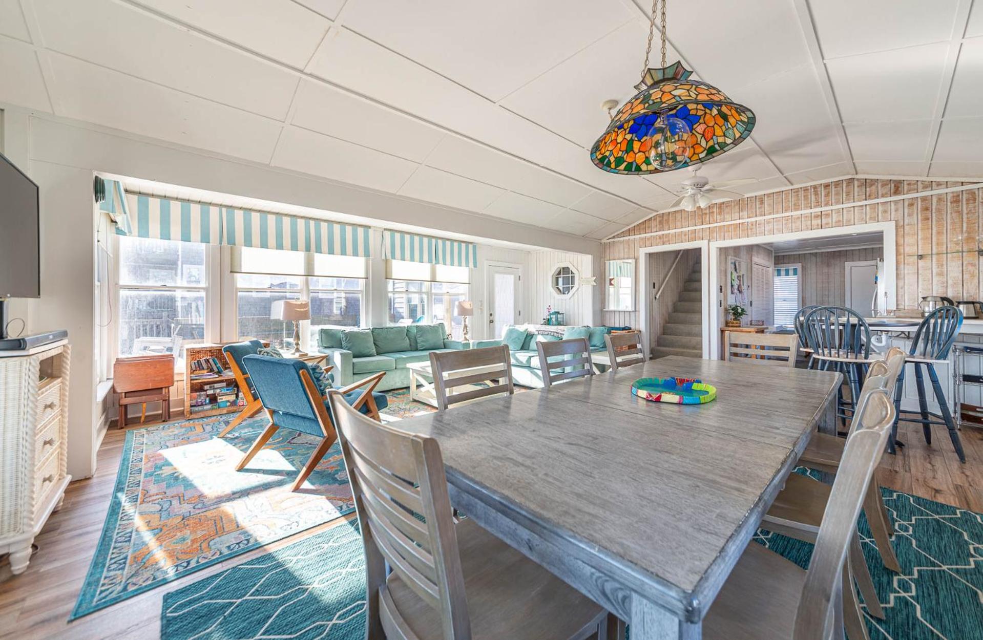 York - Duck, Carolina Dunes, Oceanfront, Ocean View, Hot Tub, Large Decks, Pets OK