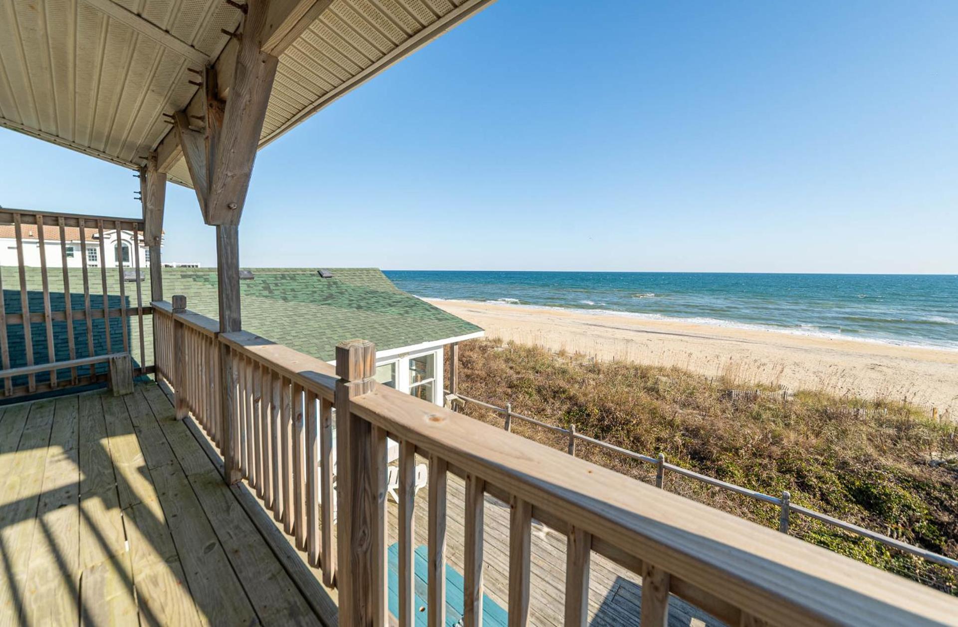 York - Duck, Carolina Dunes, Oceanfront, Ocean View, Hot Tub, Large Decks, Pets OK
