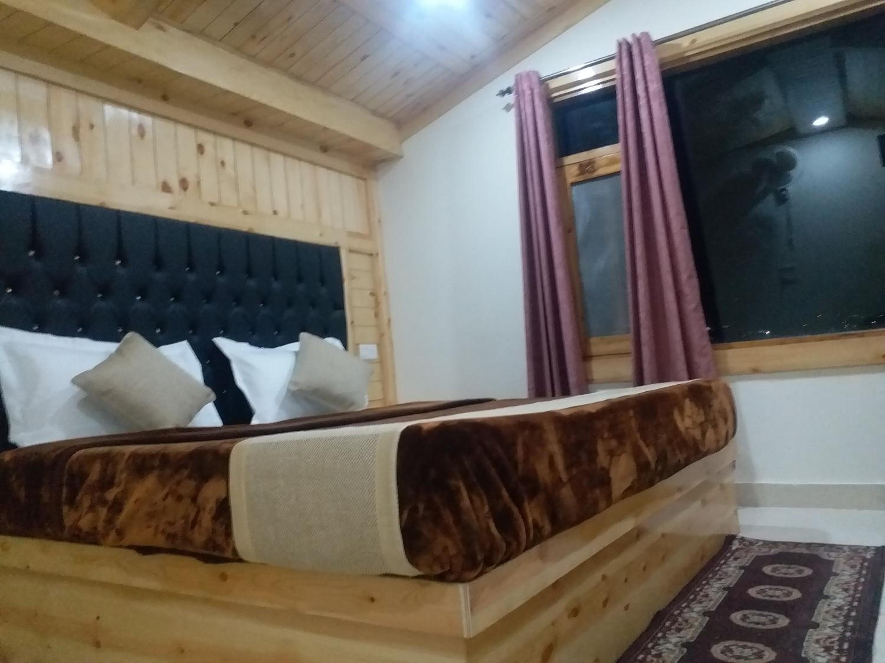 the jagat inn