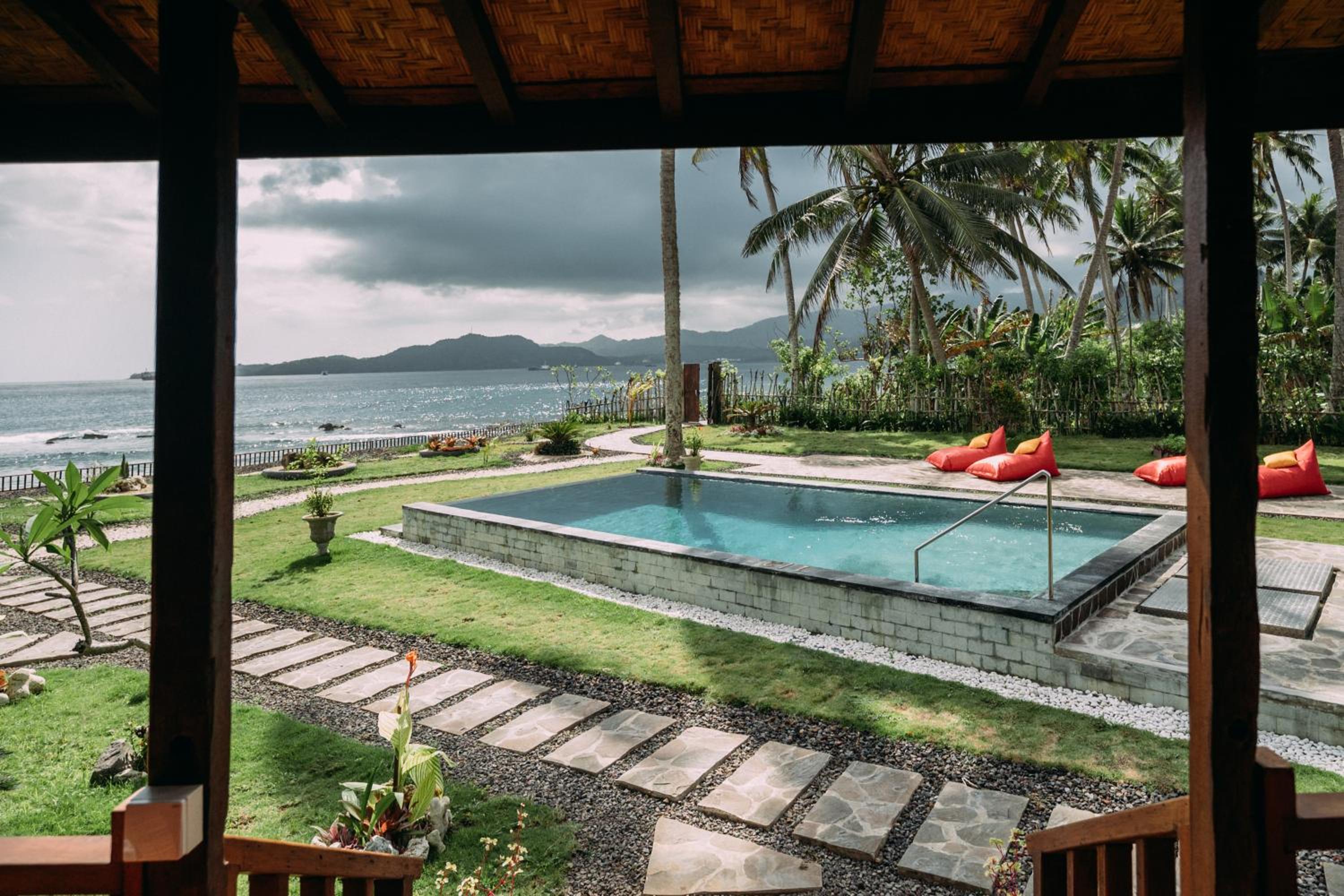 WOODEN HOUSE CANDIDASA view 5