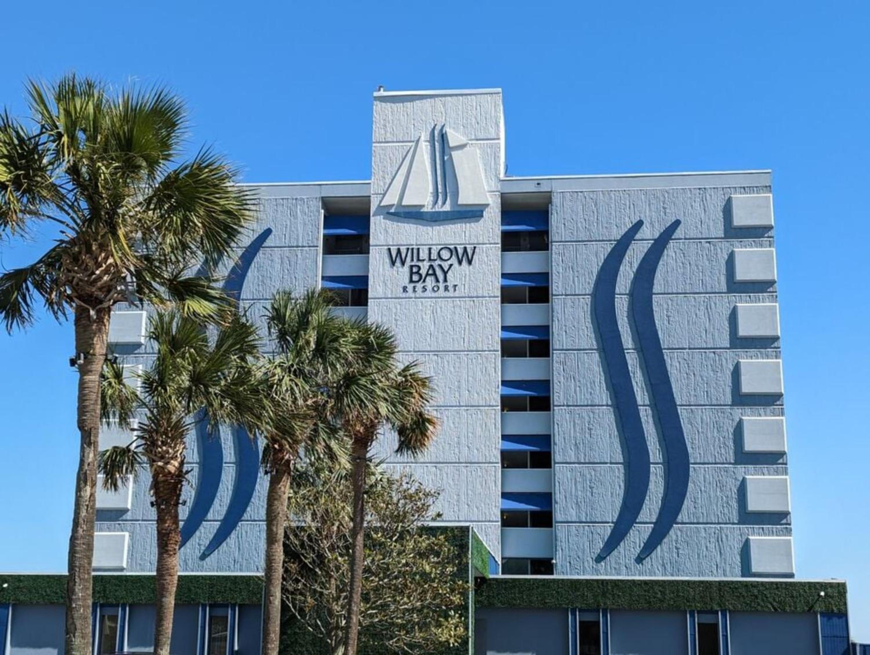 Hotel Willow Bay Resort