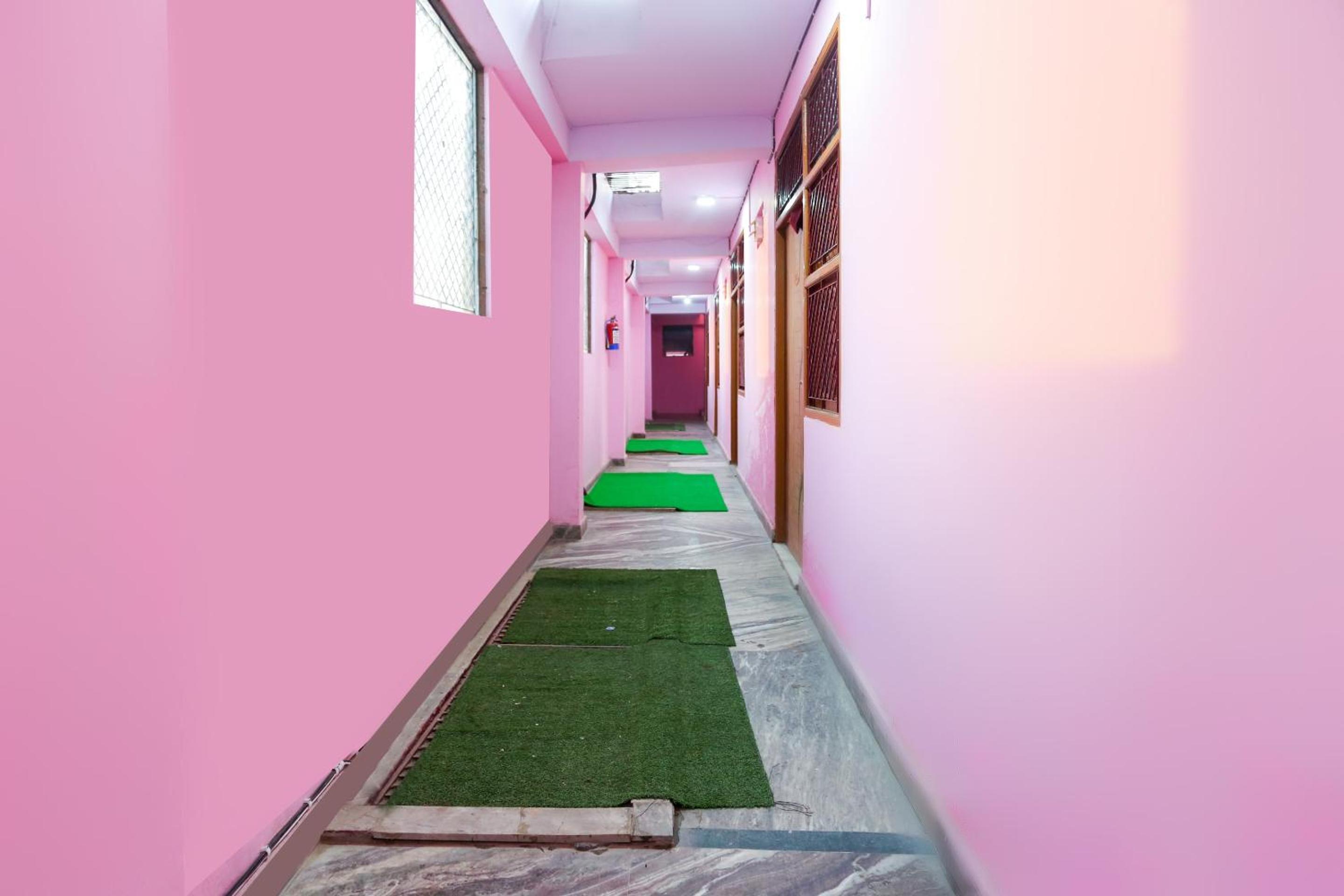 Hotel O Umang