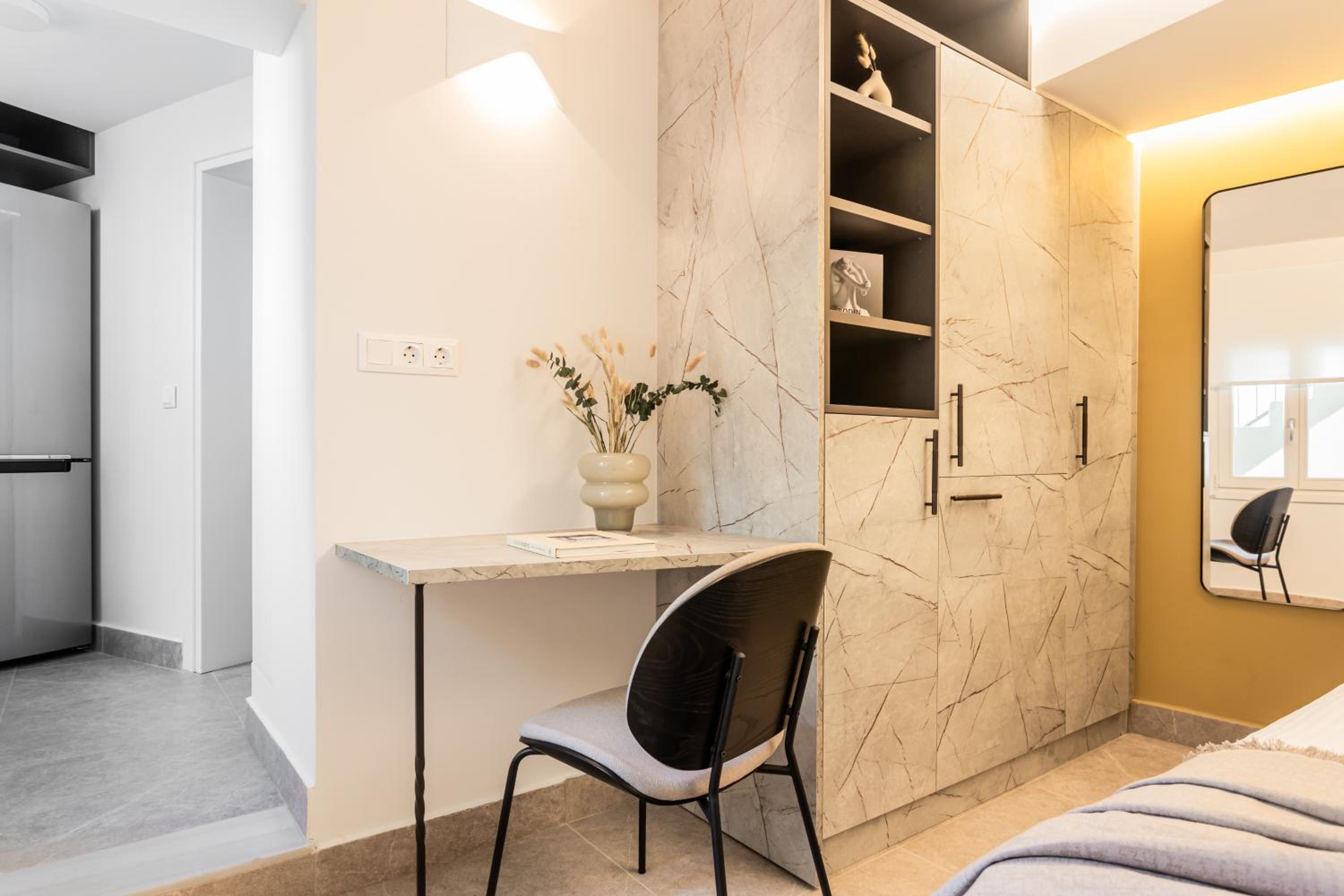 Elysian Apartments in Plaka by UPSTREET