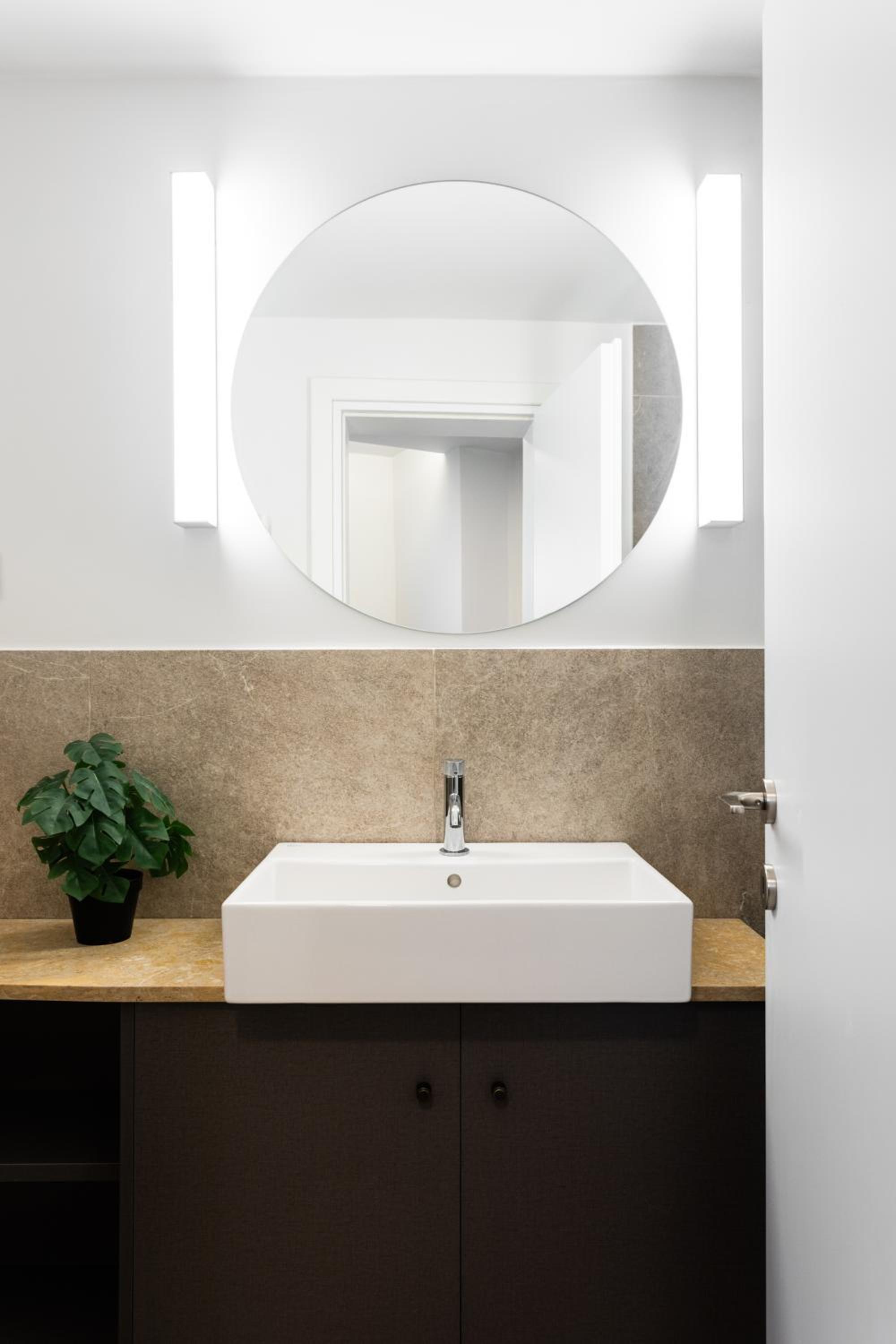 Elysian Apartments in Plaka by UPSTREET