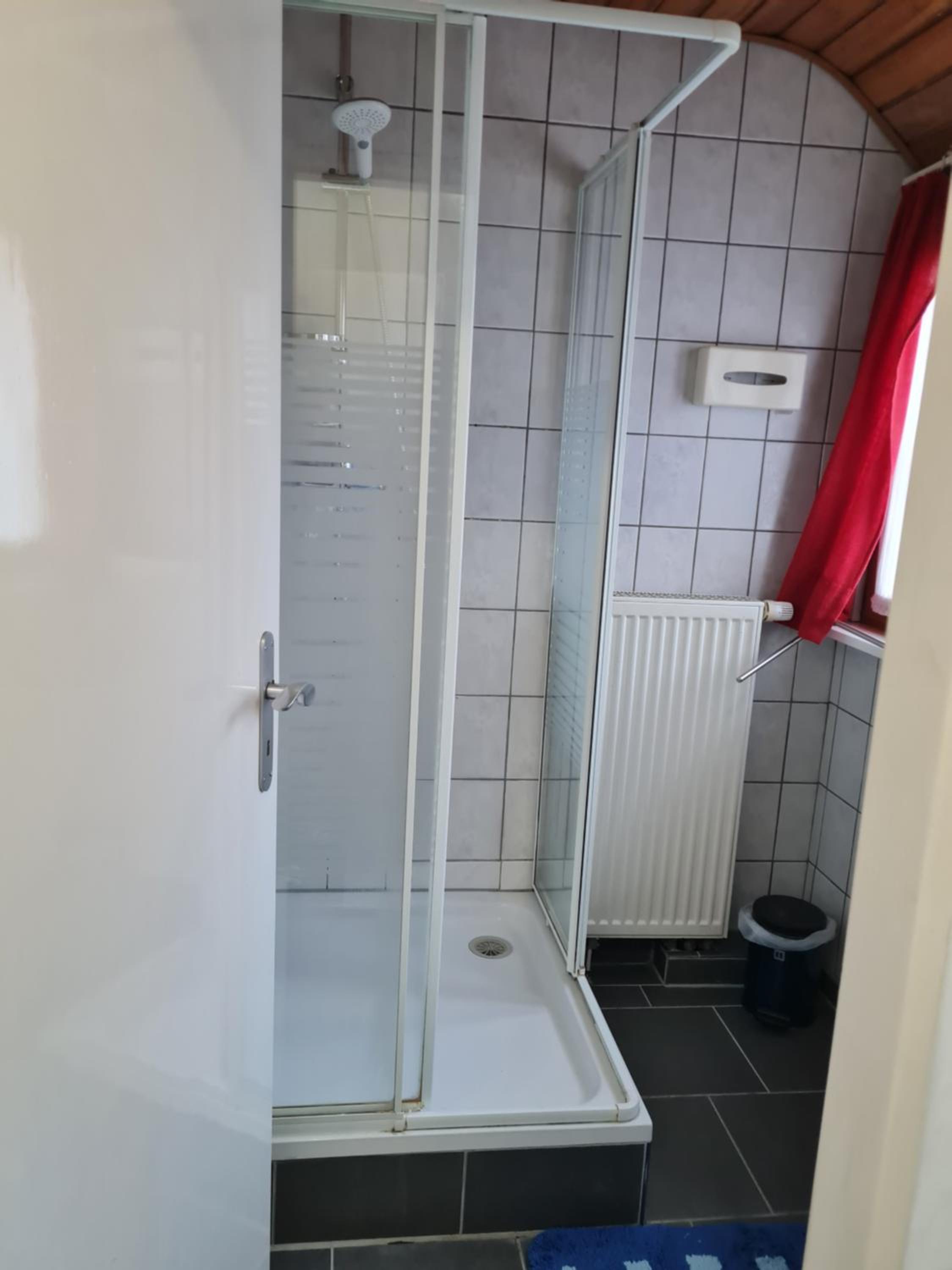 Ferienwohnungen Monteurzimmer zur Silbernen Kanne