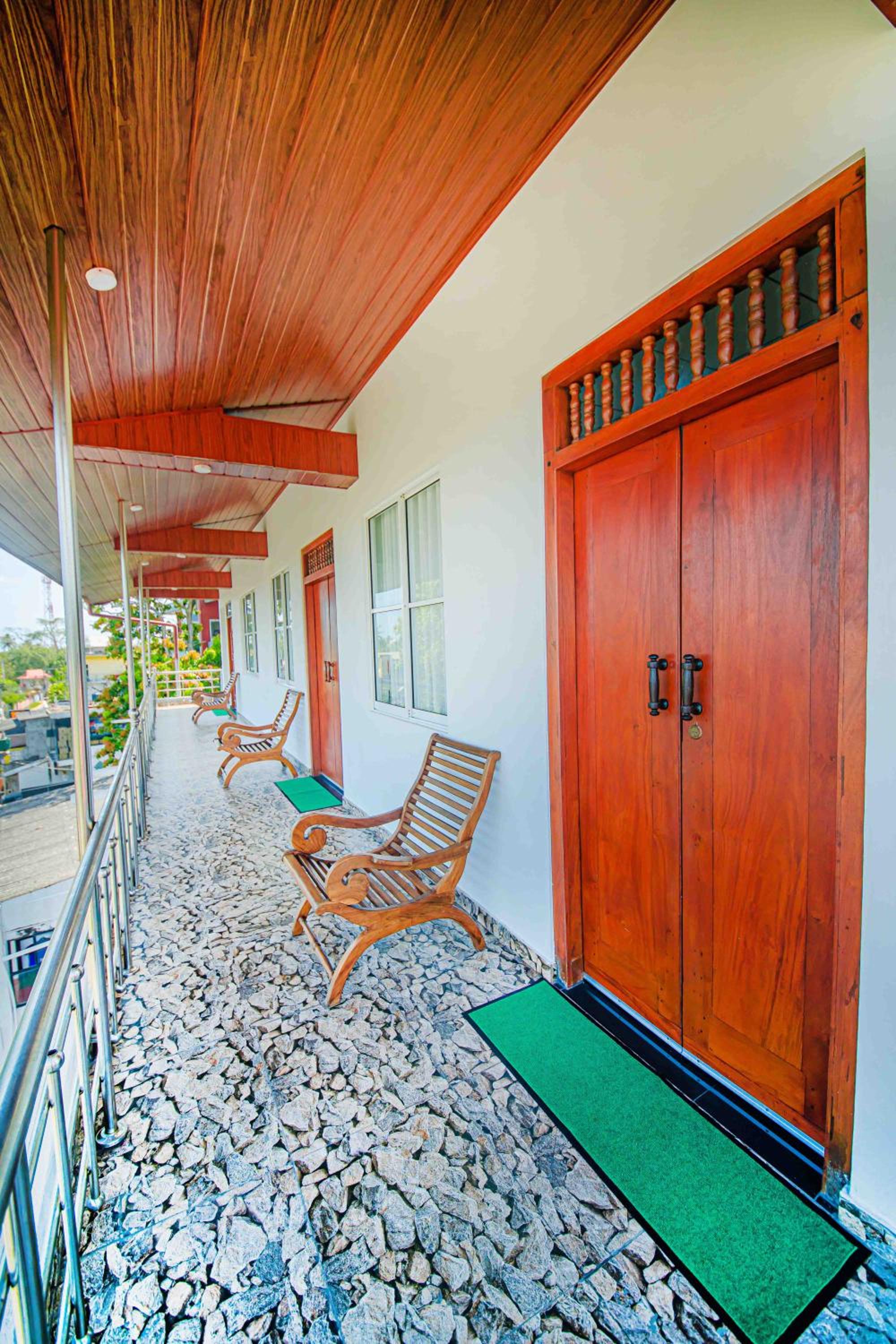 Central Apartment near Bentota Beach- Balcony & Kitchen