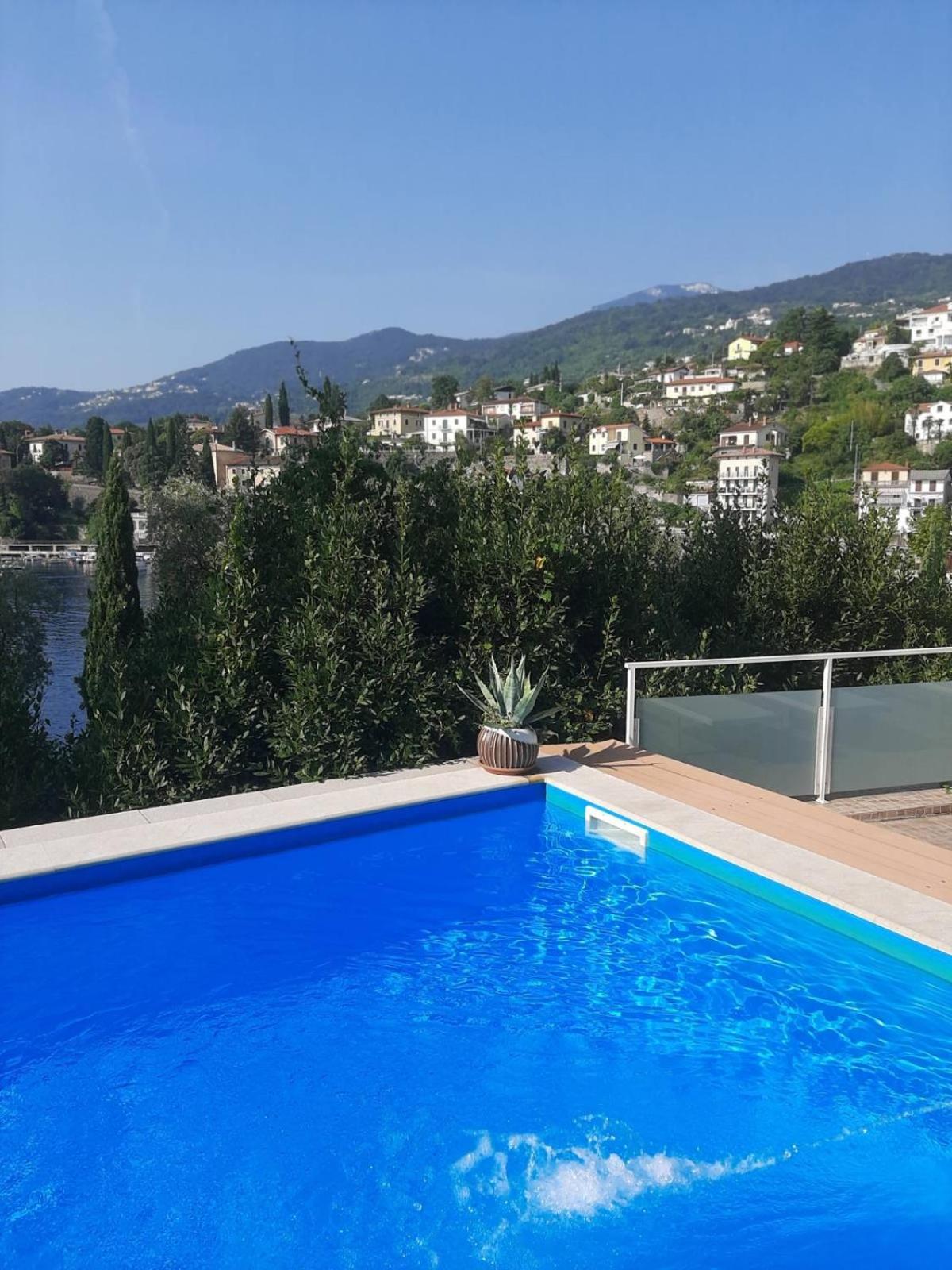 Apartmani Kadmen en Ika