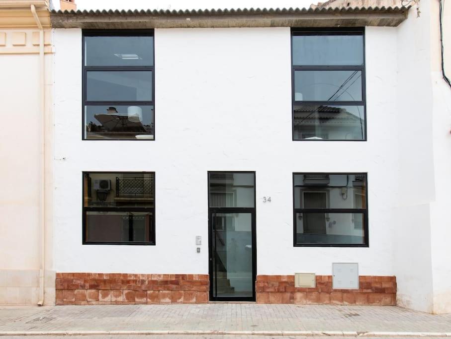 Beautiful stylish apartment next to downtown B-CrrB