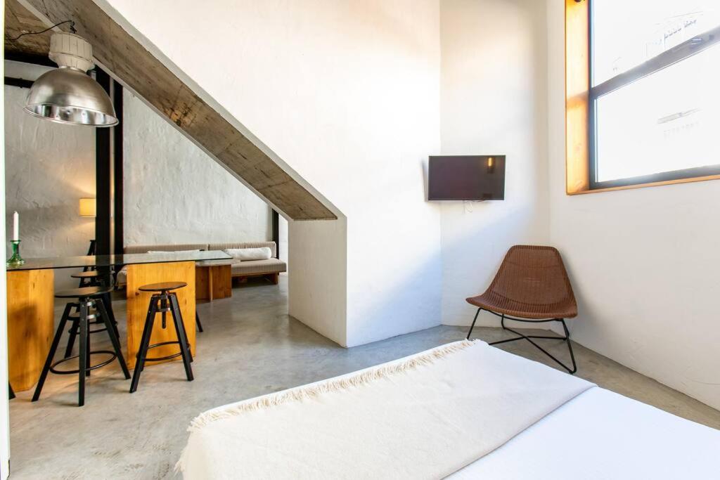 Beautiful stylish apartment next to downtown B-CrrB