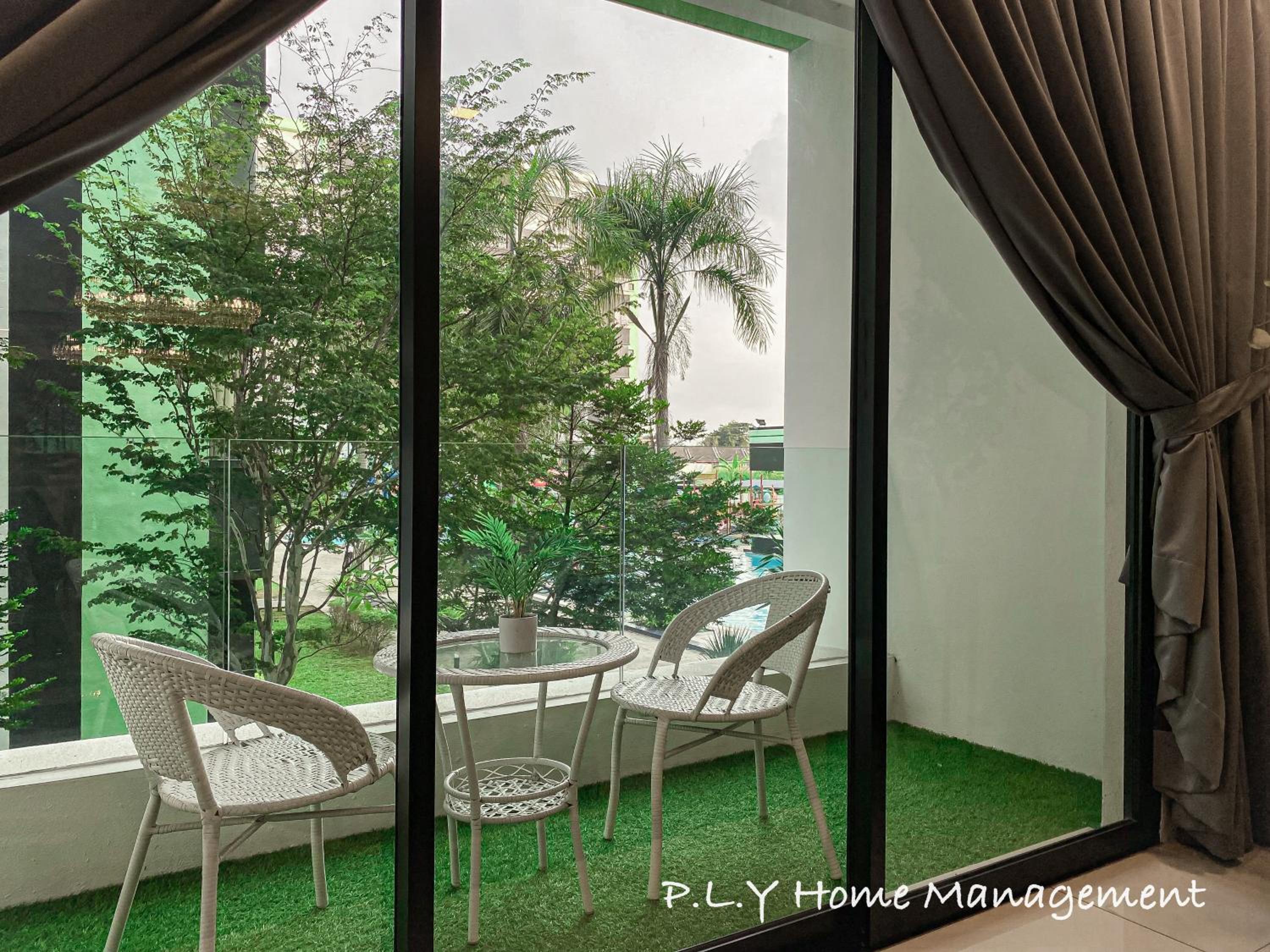 Crystal Cozy Suite PoolView Netflix Waterpark@ Ipoh Station 18 photo 8