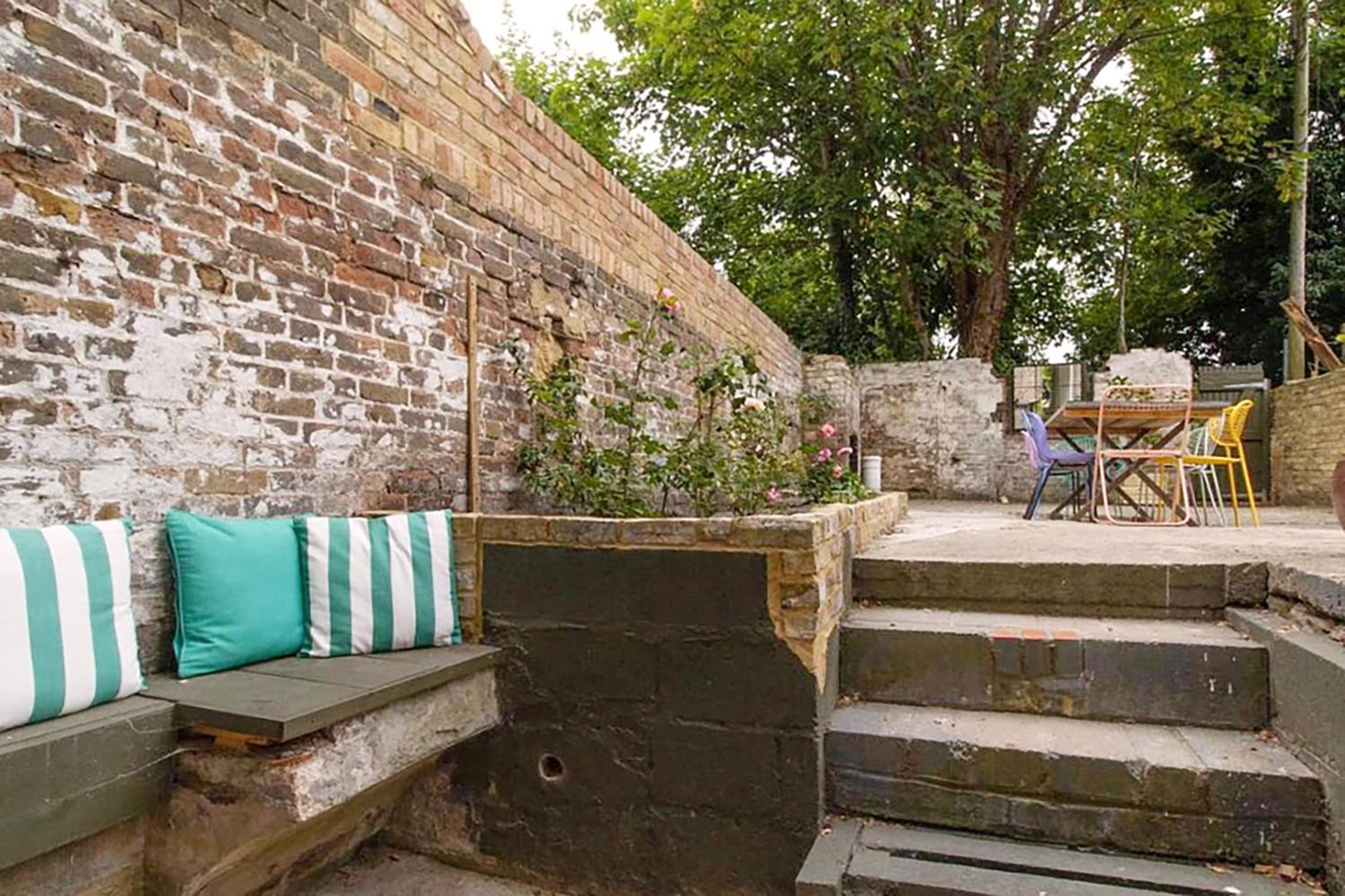Unique Georgian Garden Flat in Central Margate view 3