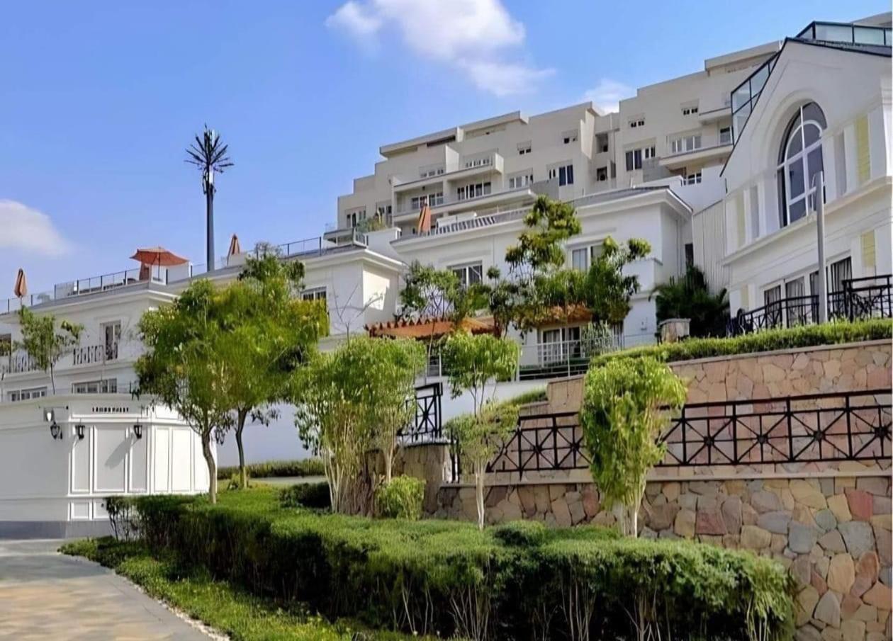 Hotel apartment at Mountain View I city compound