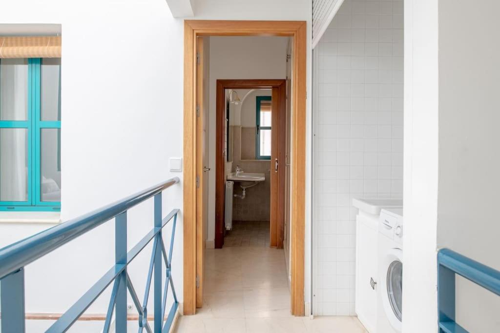 Alhondiga City Center Private House by Valcambre