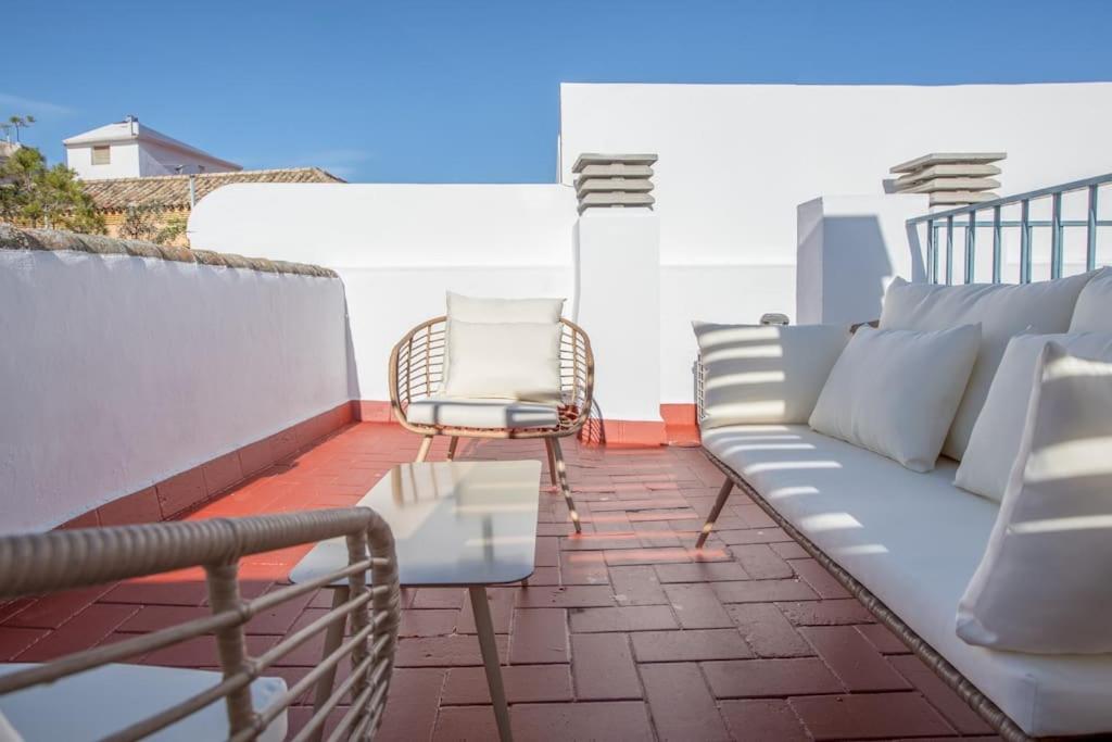 Alhondiga City Center Private House by Valcambre