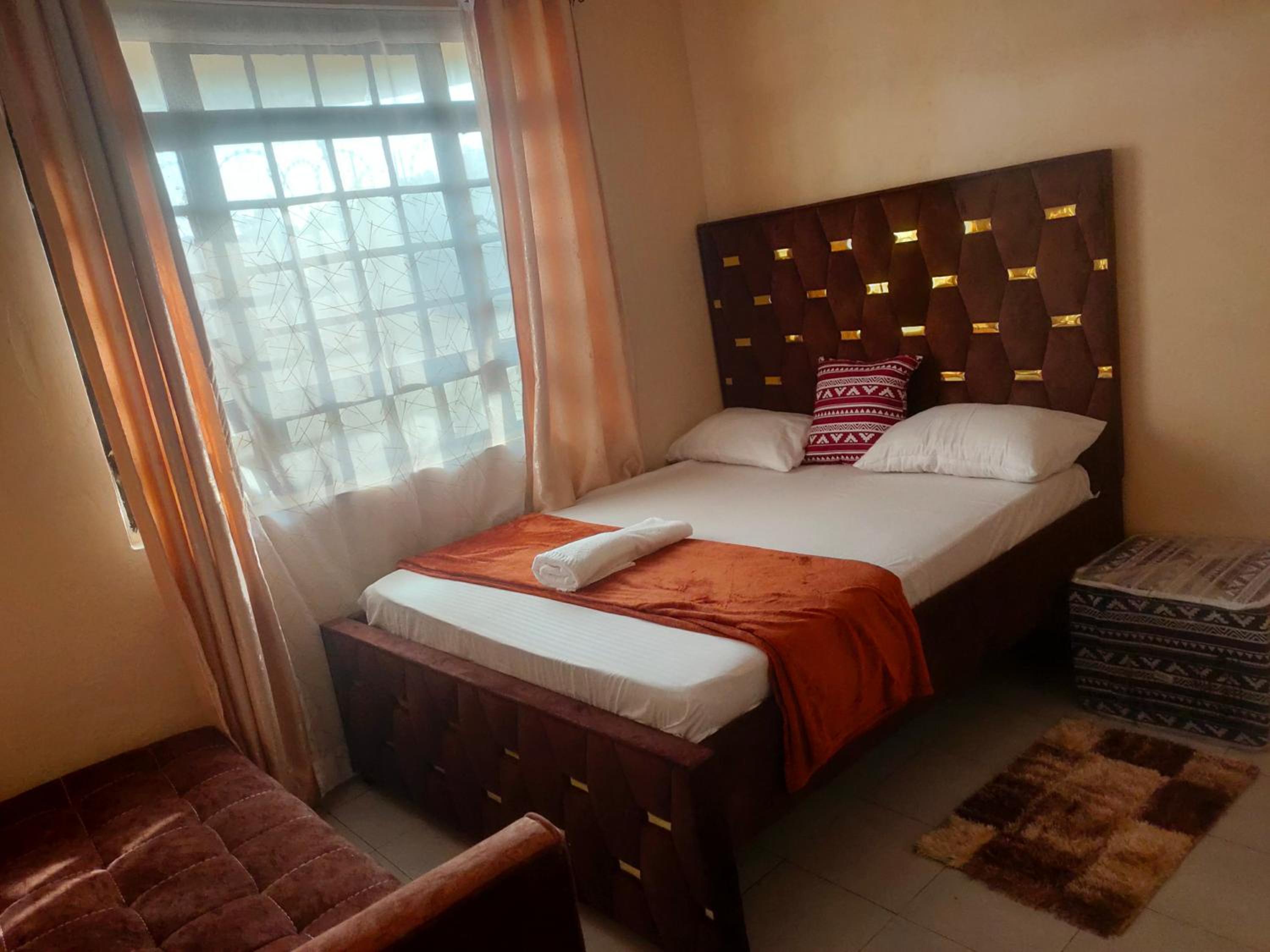 Mahnoor Studio Apartment view 4