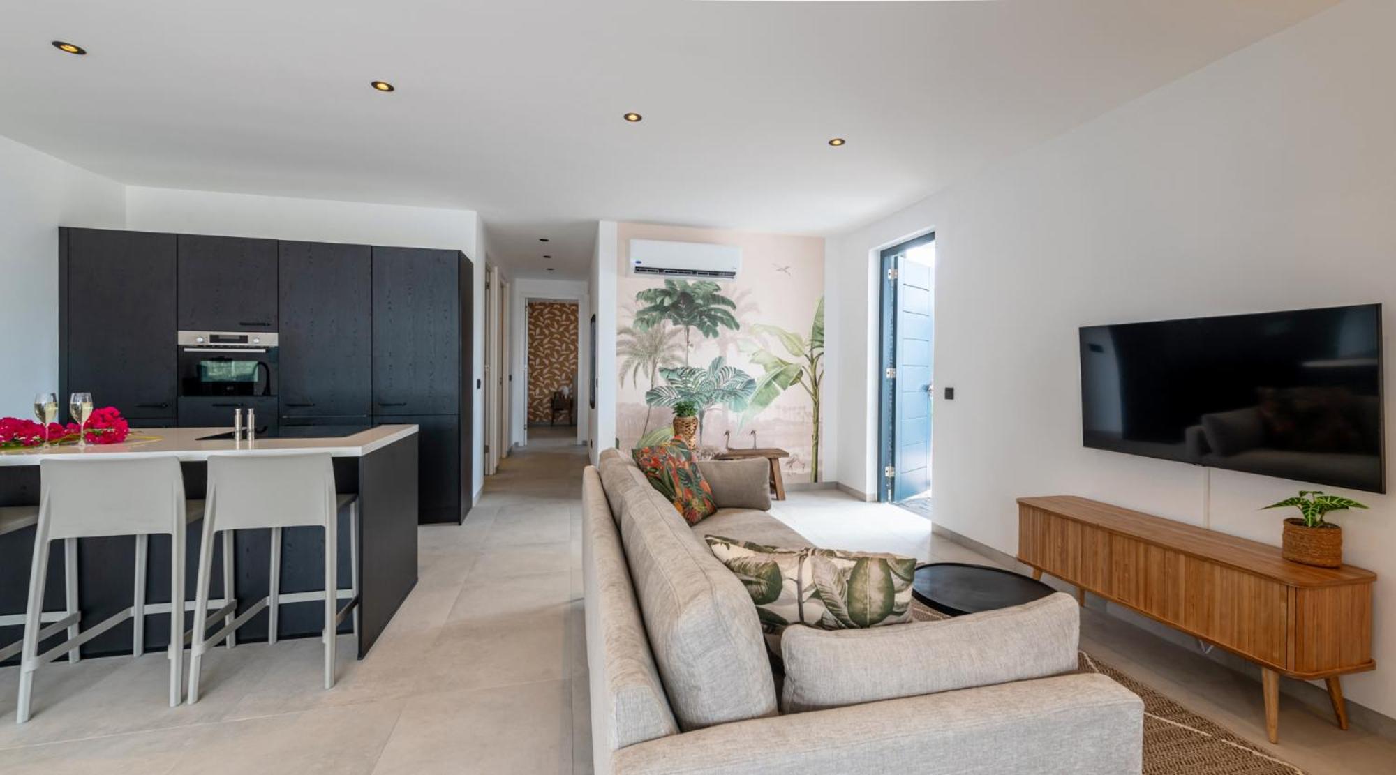 Palm Suite - Newly constructed poolside apartment just minutes from the beach