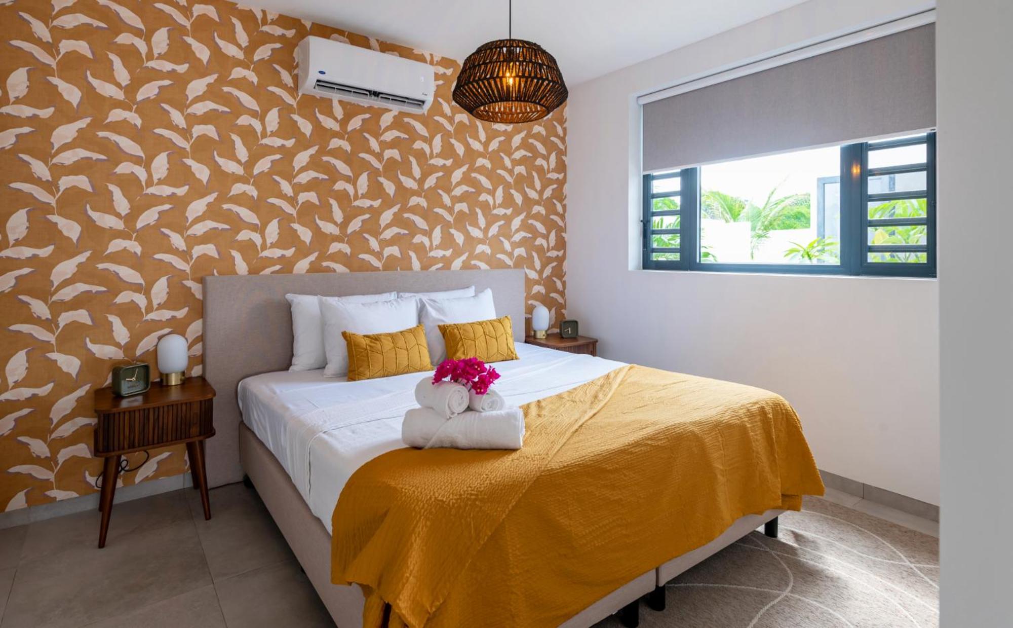 Palm Suite - Newly constructed poolside apartment just minutes from the beach