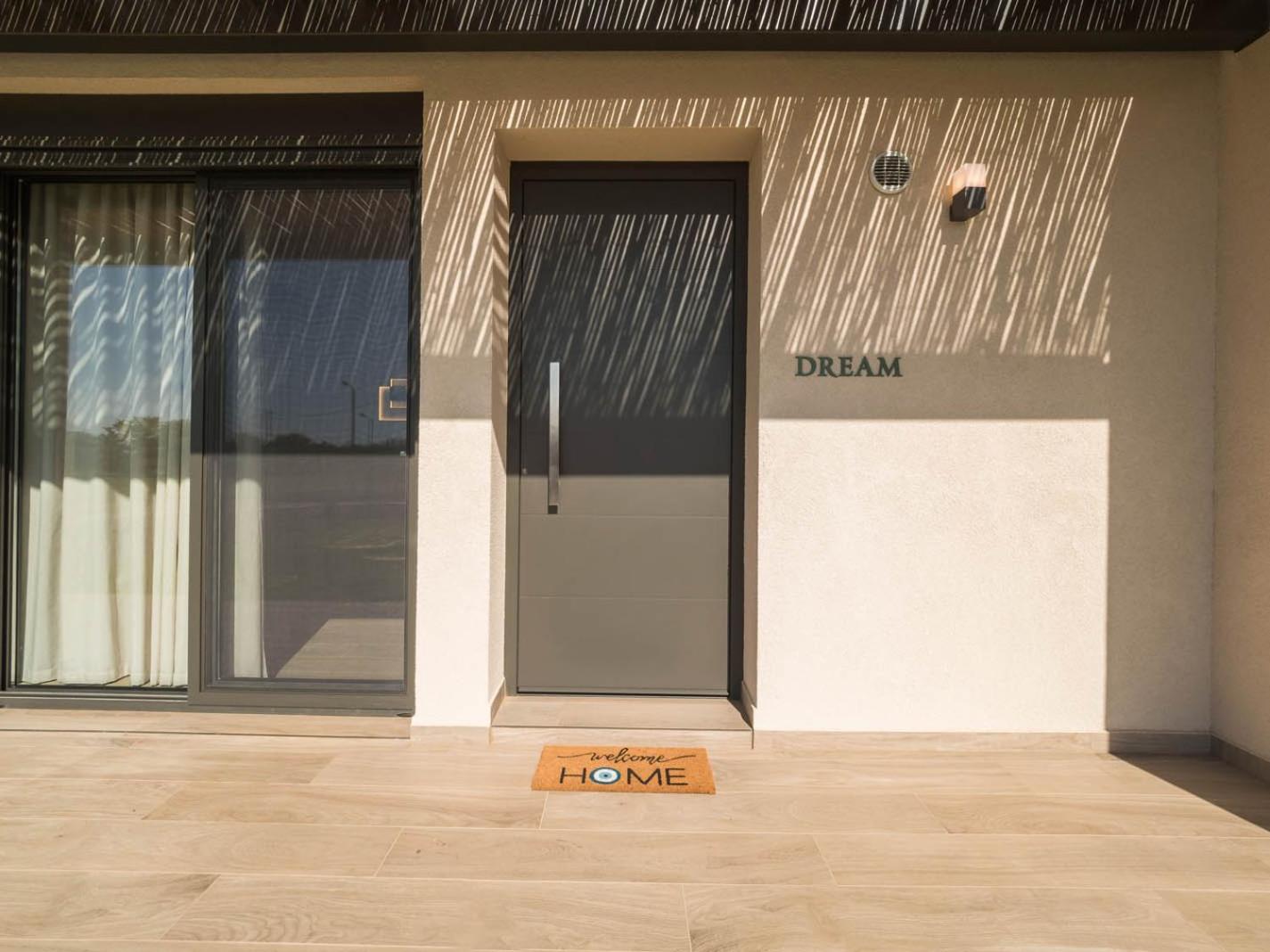UNIQUE Suites Kalamata