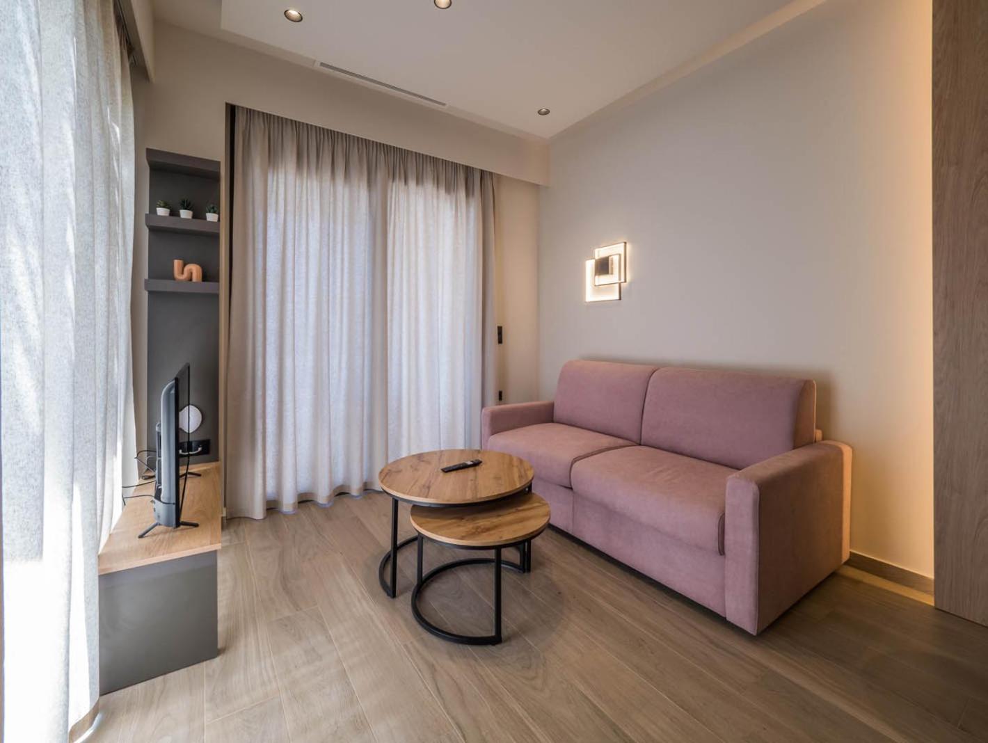 UNIQUE Suites Kalamata