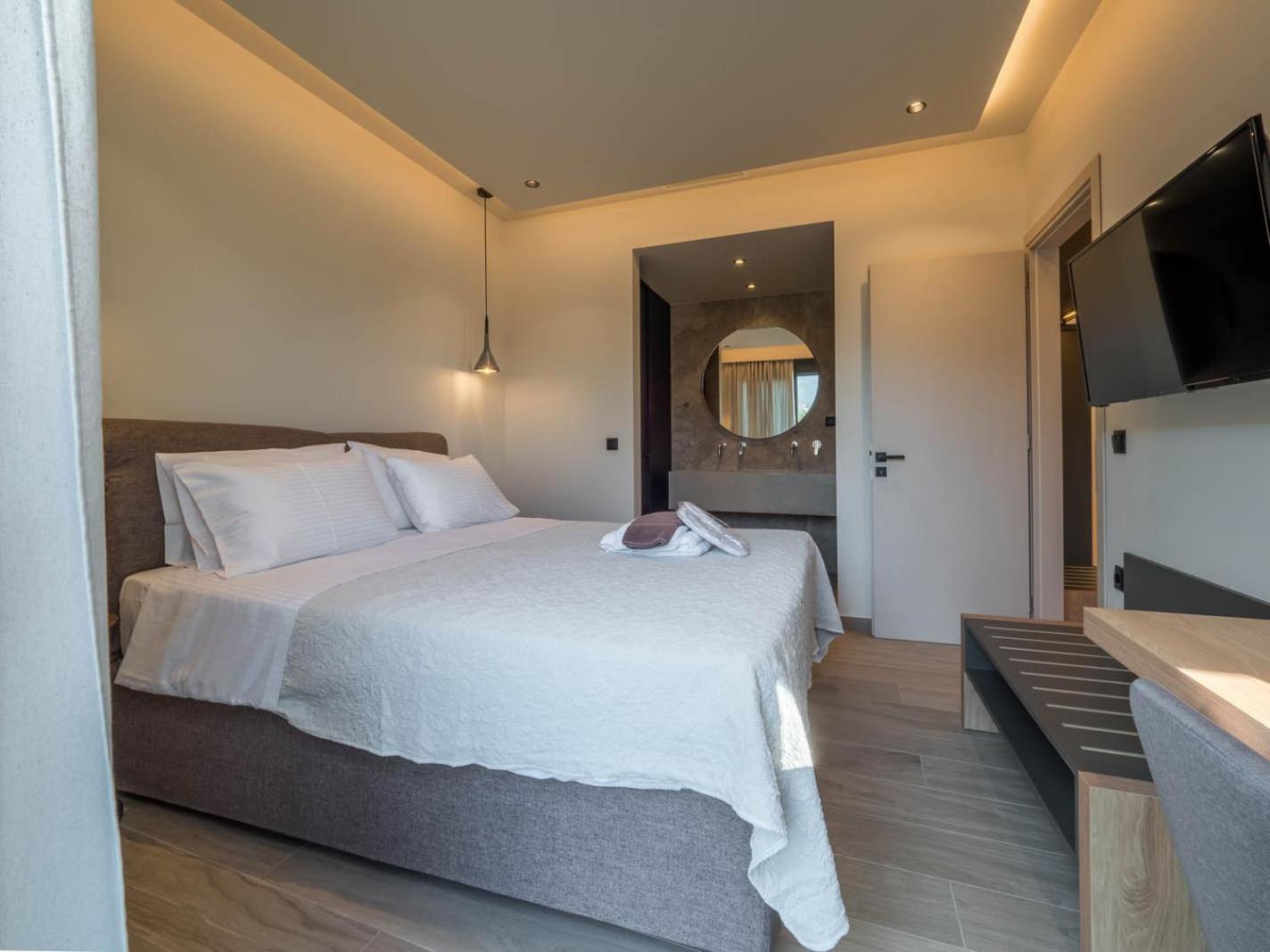 UNIQUE Suites Kalamata