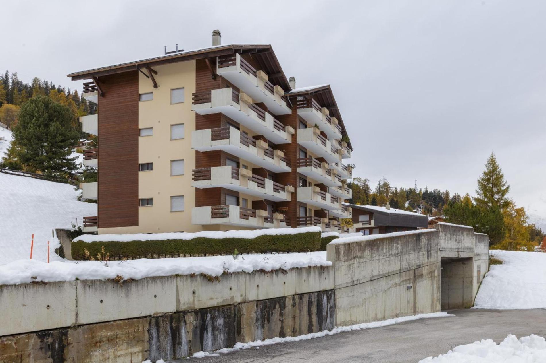 La Foret 42 2 bedroom apartment with parking and sauna